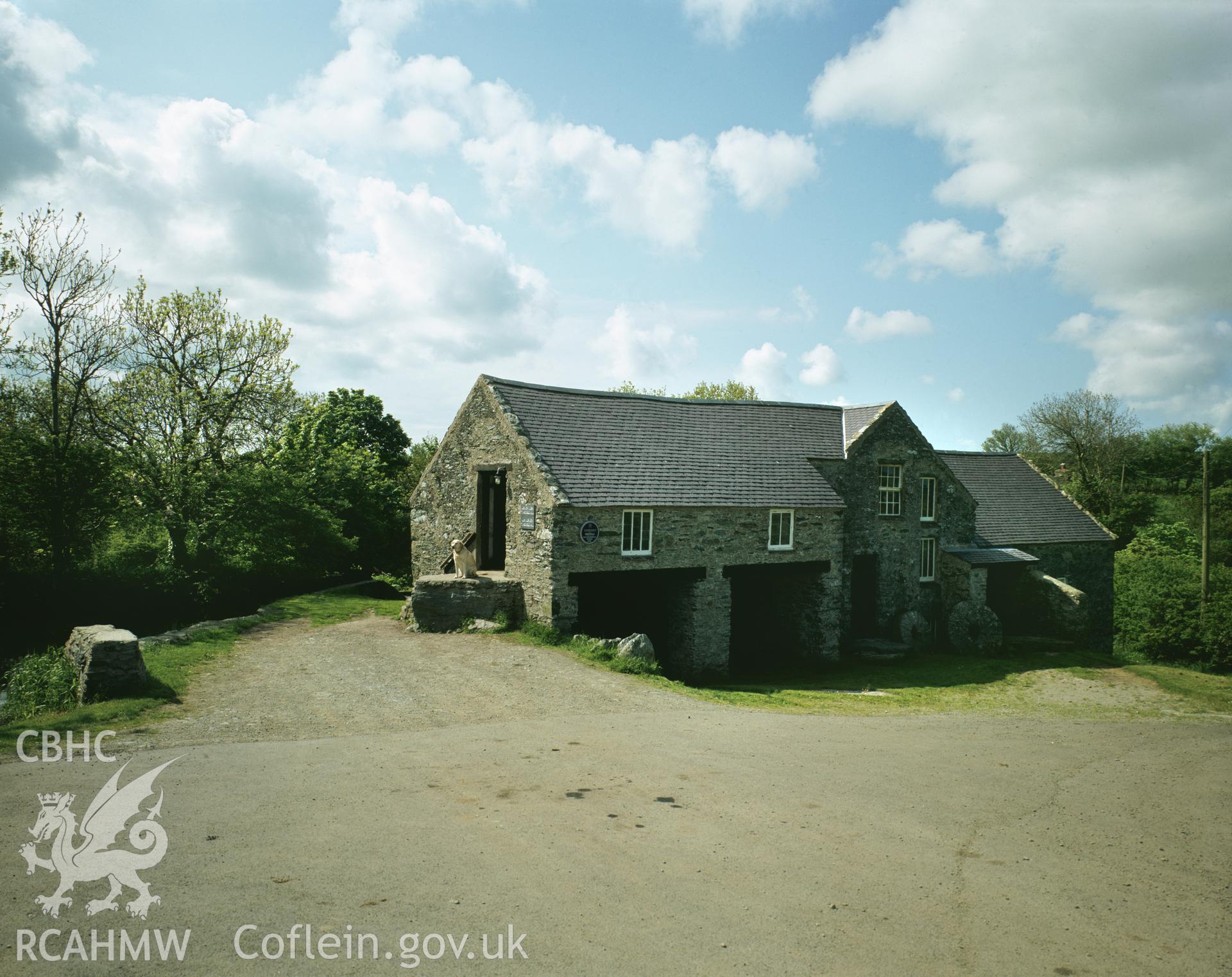 RCAHMW colour transparency showing Melin Hywel, Anglesey, taken by I.N. Wright, 2003.