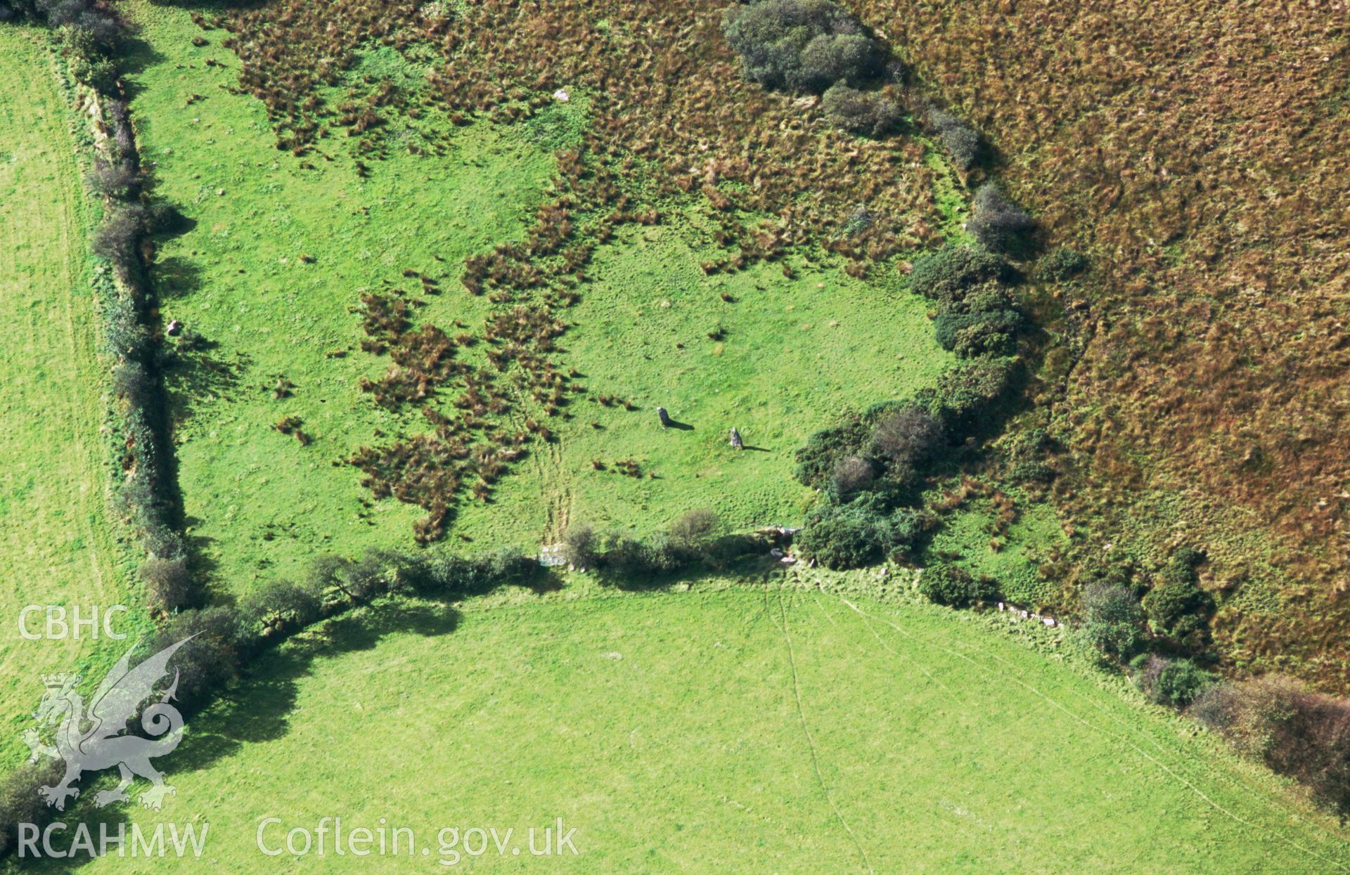 RCAHMW colour oblique aerial photograph of Waun Lwyd, standing stone pair. Taken by Toby Driver on 03/10/2002