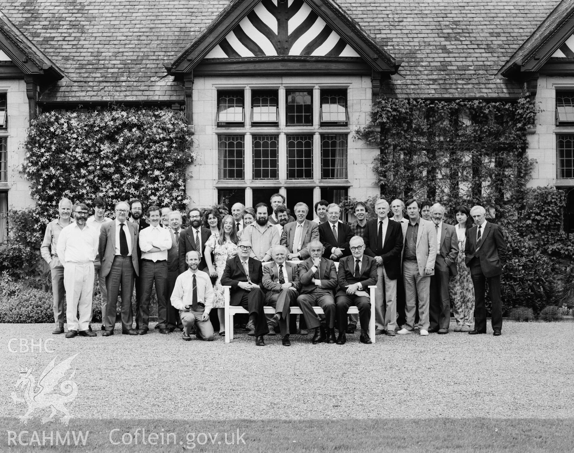 Group photo of Royal Commission staff at Gregynog