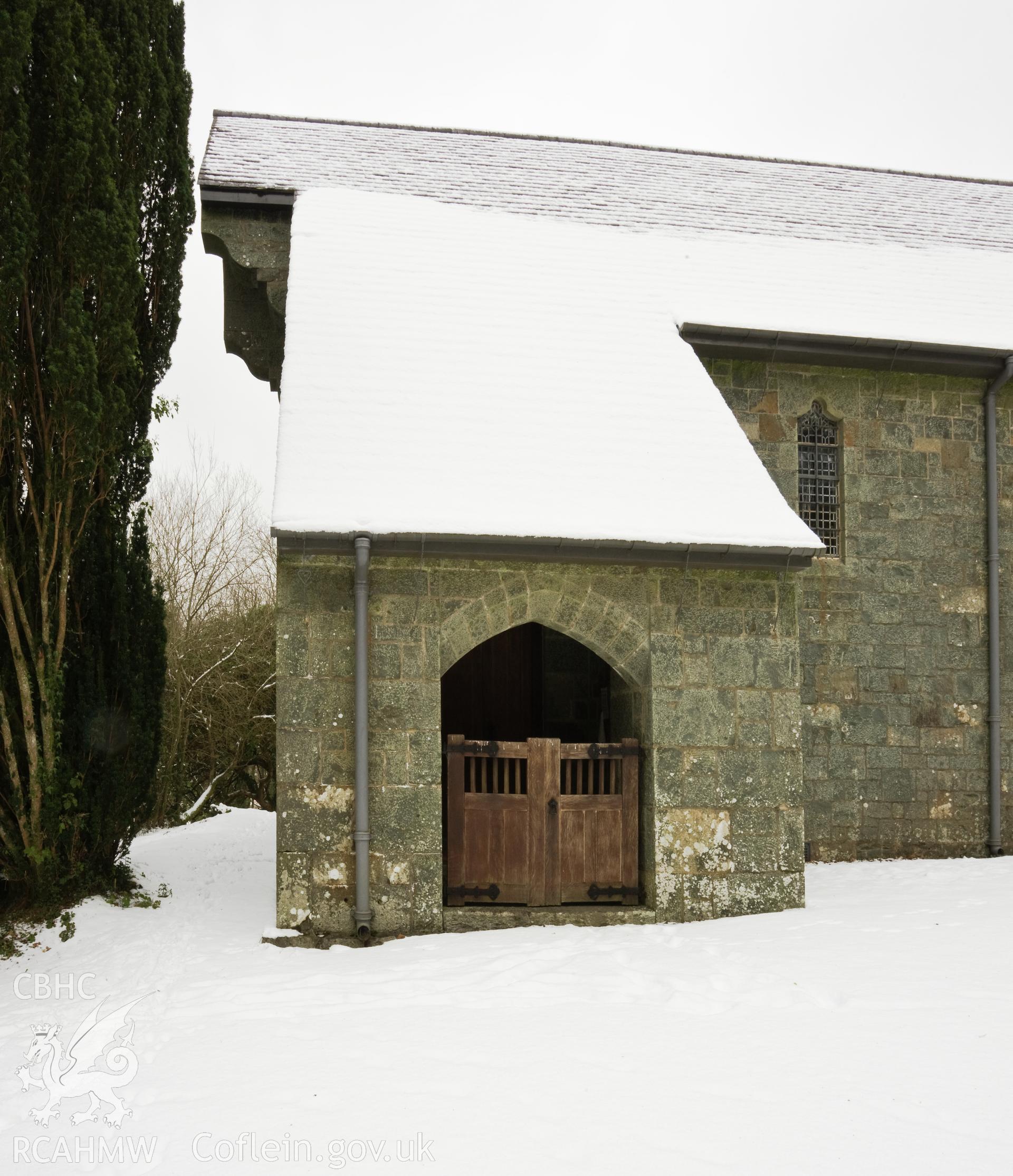 Porch from the south southeast.