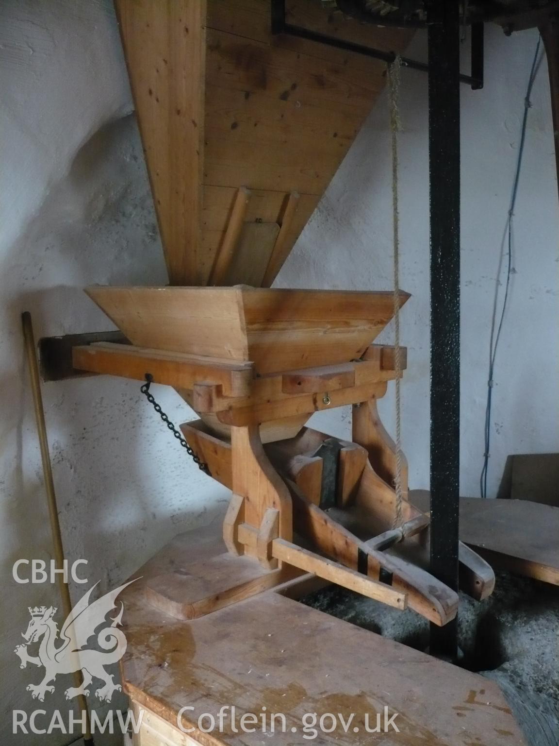 Grain chute and hopper in Melin Llynnon, taken by Brian Malaws on 26 April 2008.