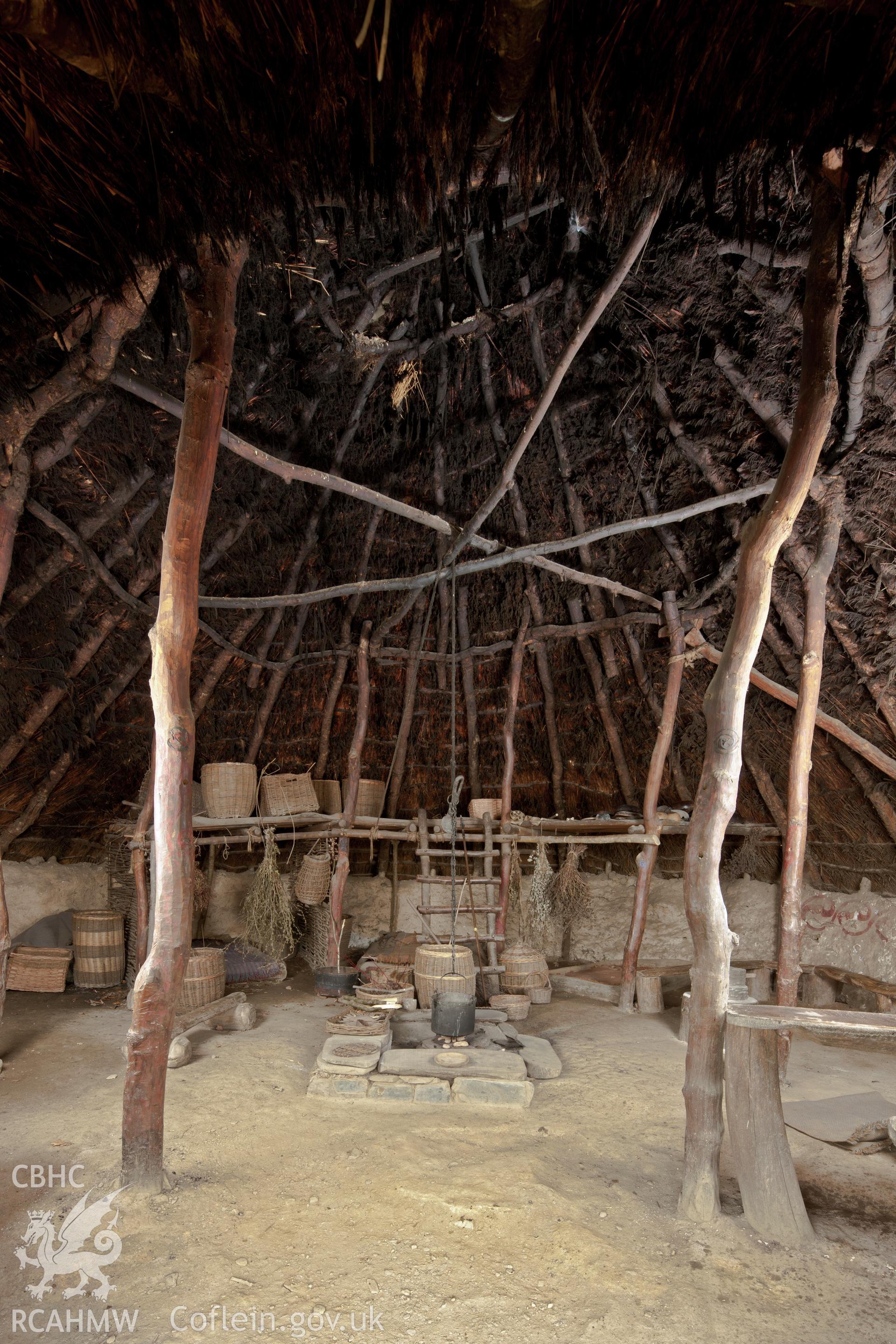 Interior of the cookhouse. Castell Henllys, Iain Wright 17/01/2012