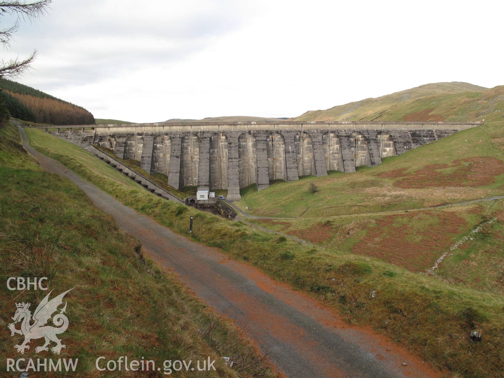 Nant-y-moch dam from the south, taken by Brian Malaws on 10 November 2010.