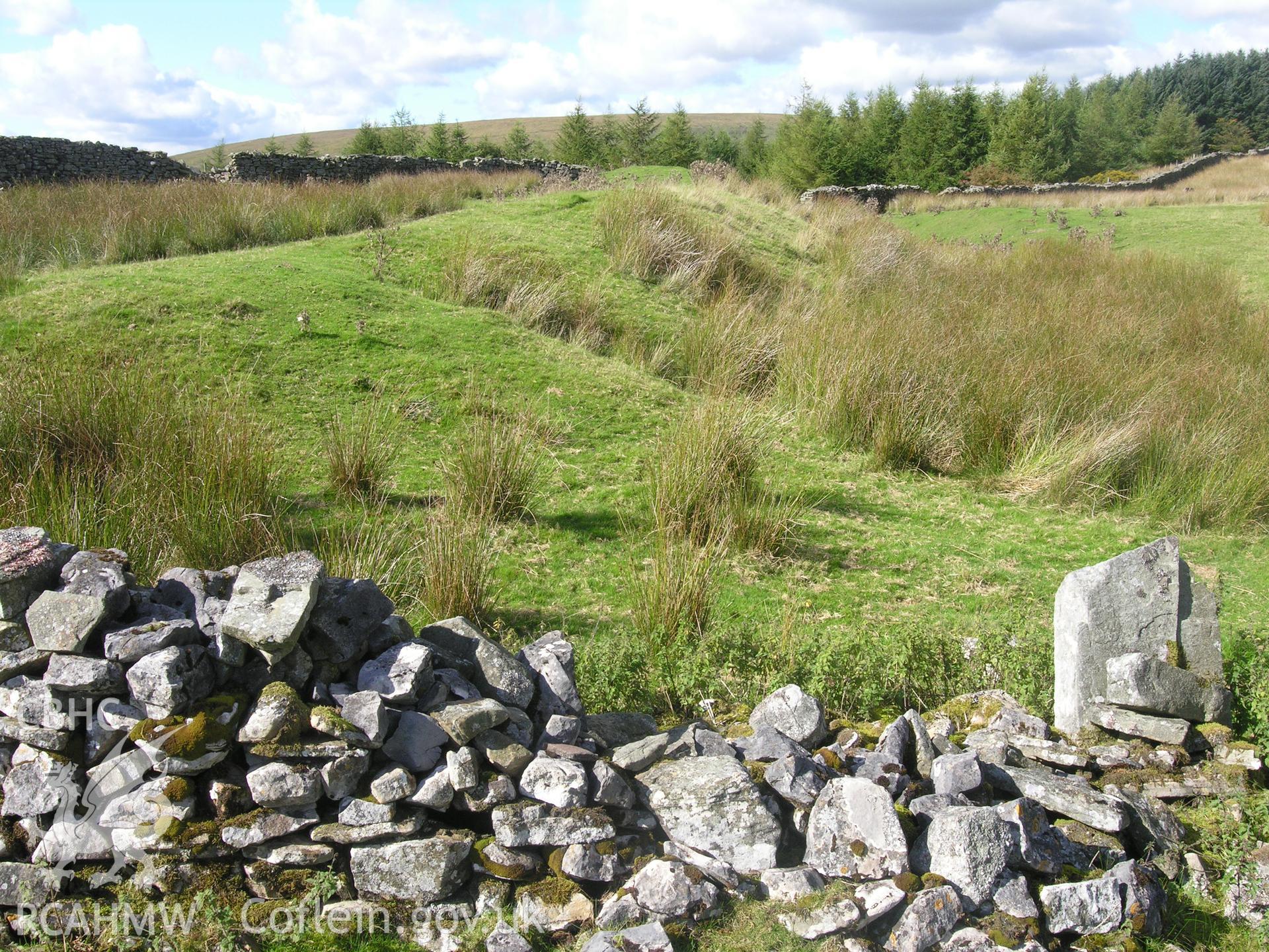 Digital colour photograph of Dol-y-Gaer Enclosure taken on 24/10/2006 by R.A. Hayman during th Cefn yr Ystrad Upland Survey undertaken by Hayman and Horton.