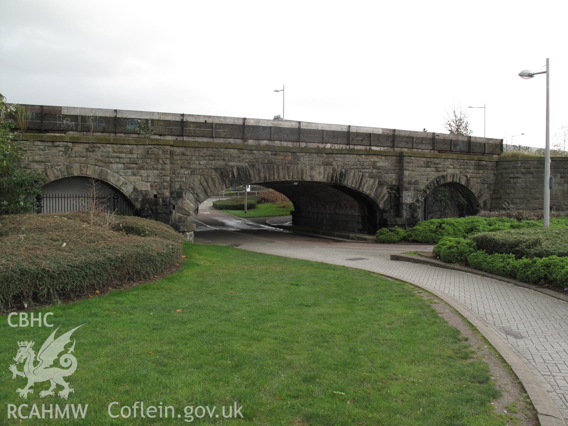 Taff Vale Railway Bridge over the West Junction Canal, Cardiff, from the northwest, taken by Brian Malaws on 16 November 2009.