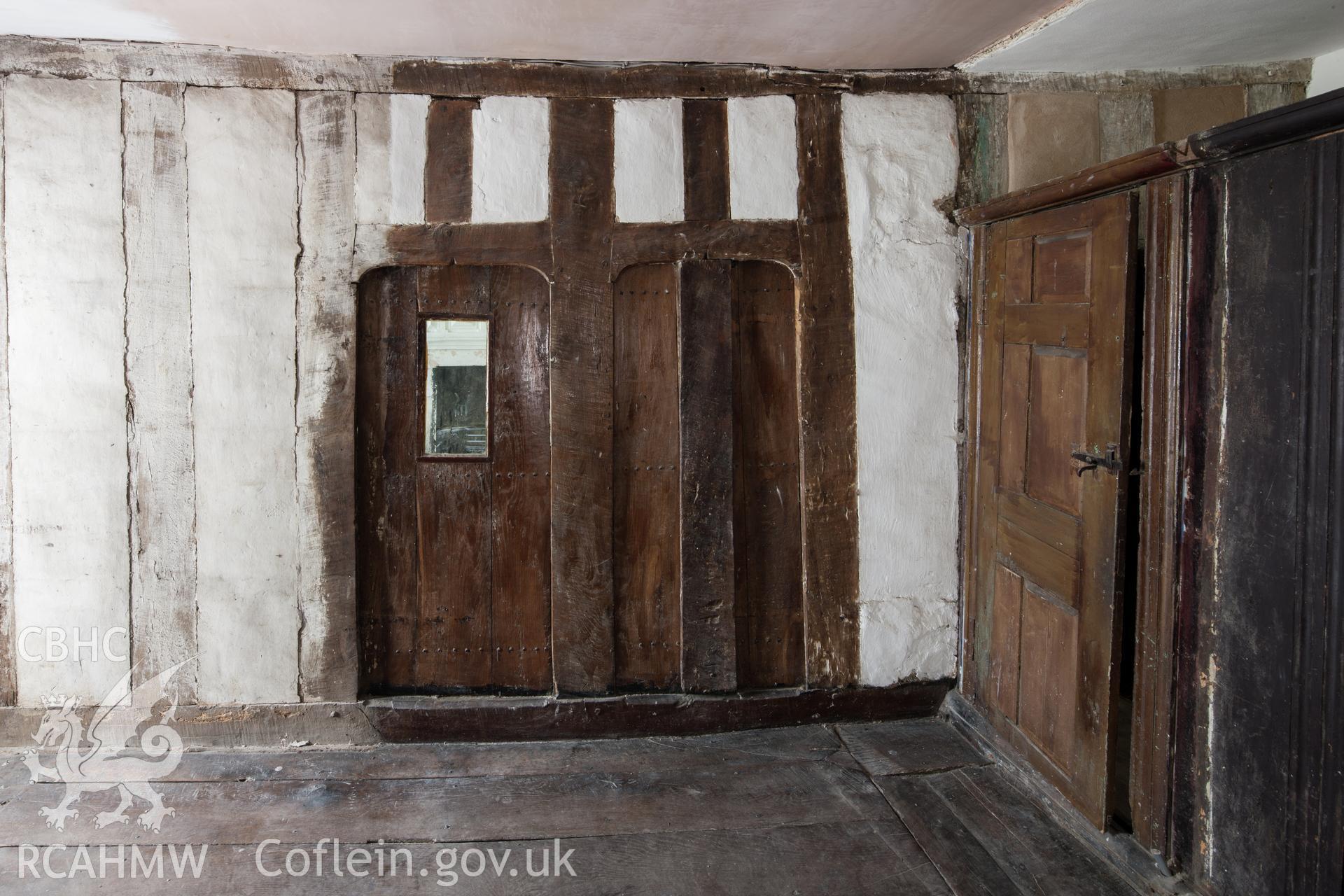 Main chamber, first floor, detail of double doorways.