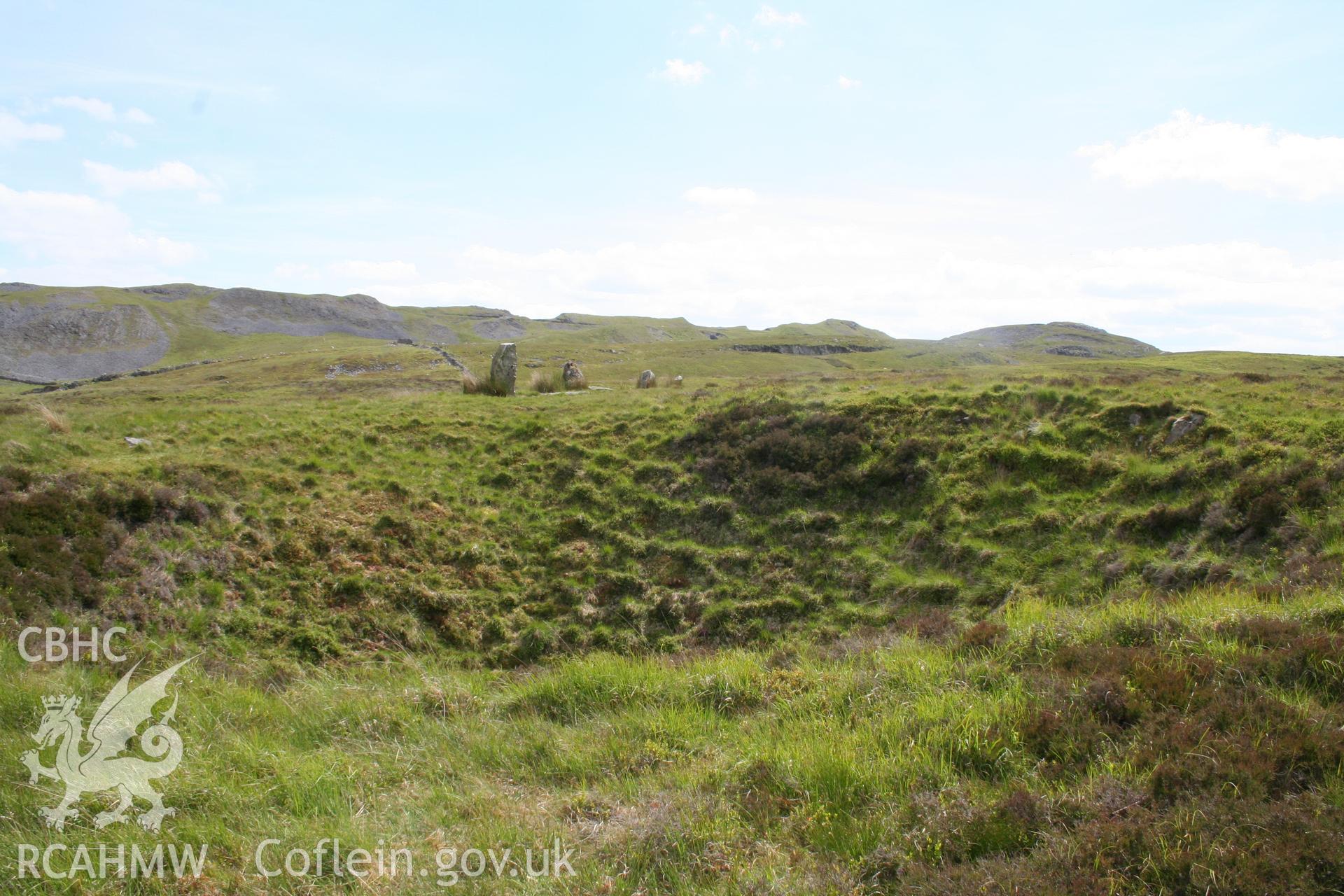 View of alignment on edge of solution hollow, seen from the north.