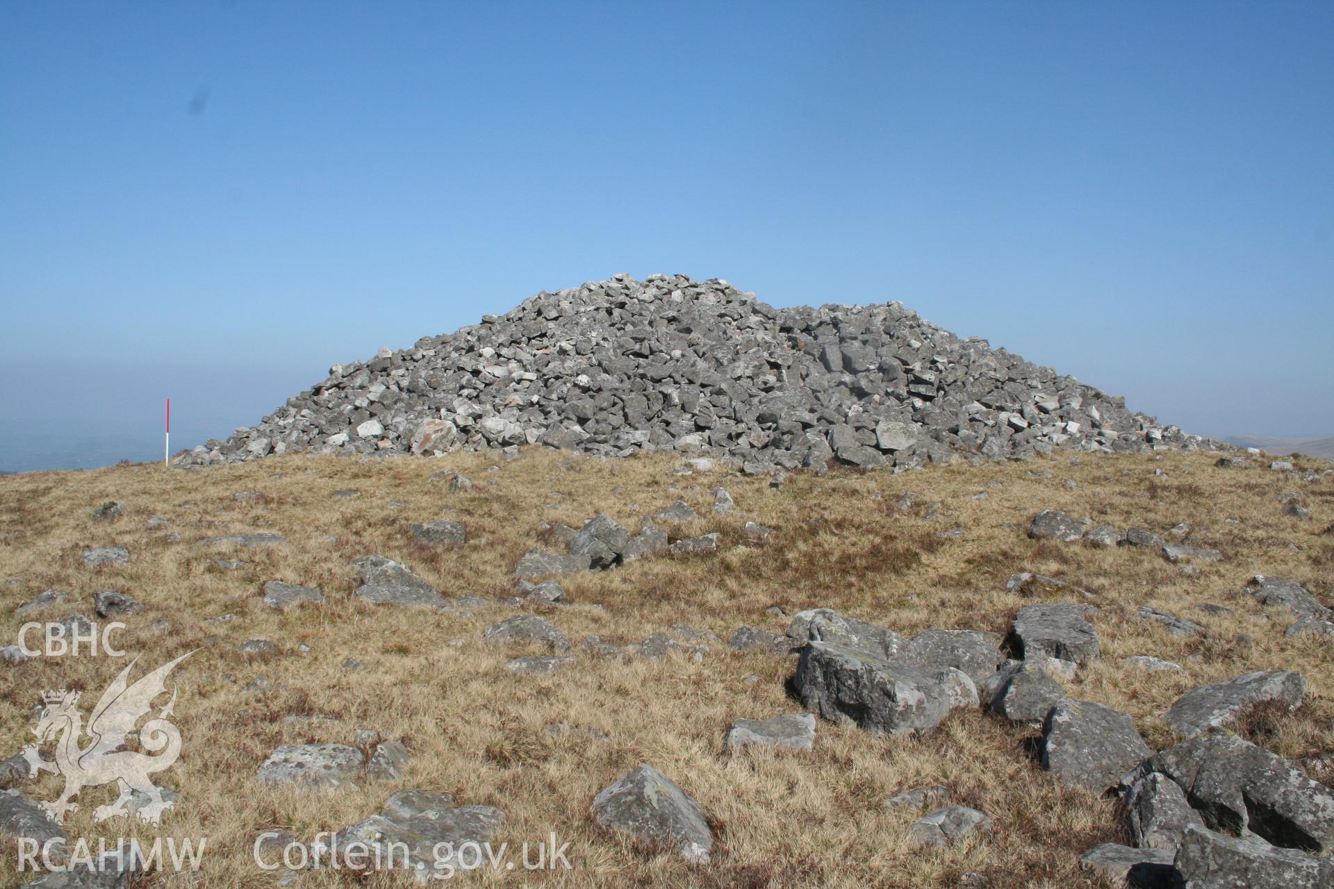 View from the south; 1m scale.