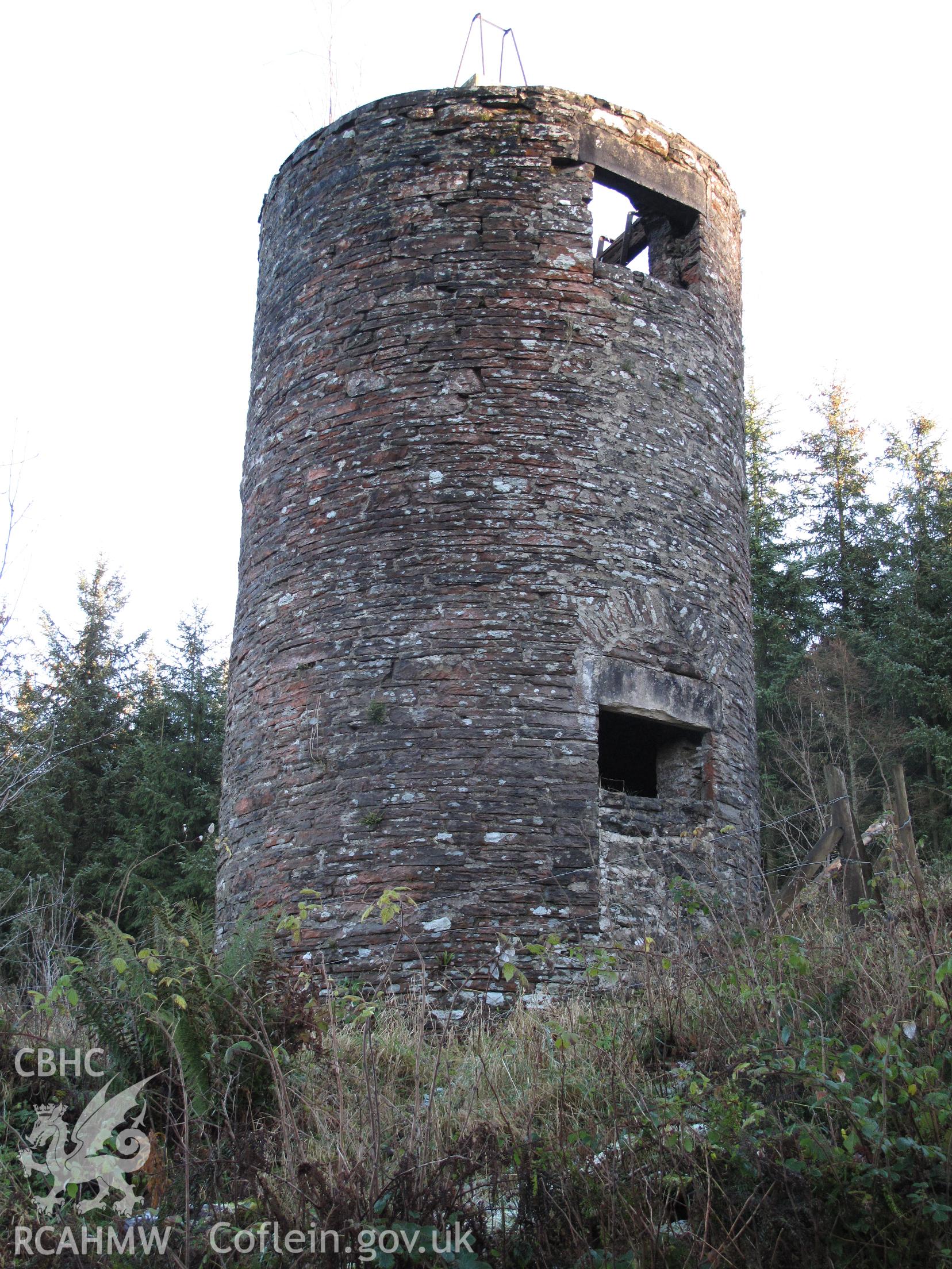 Dolau Tunnel East Observation Tower from the northwest, taken by Brian Malaws on 15 November 2010.