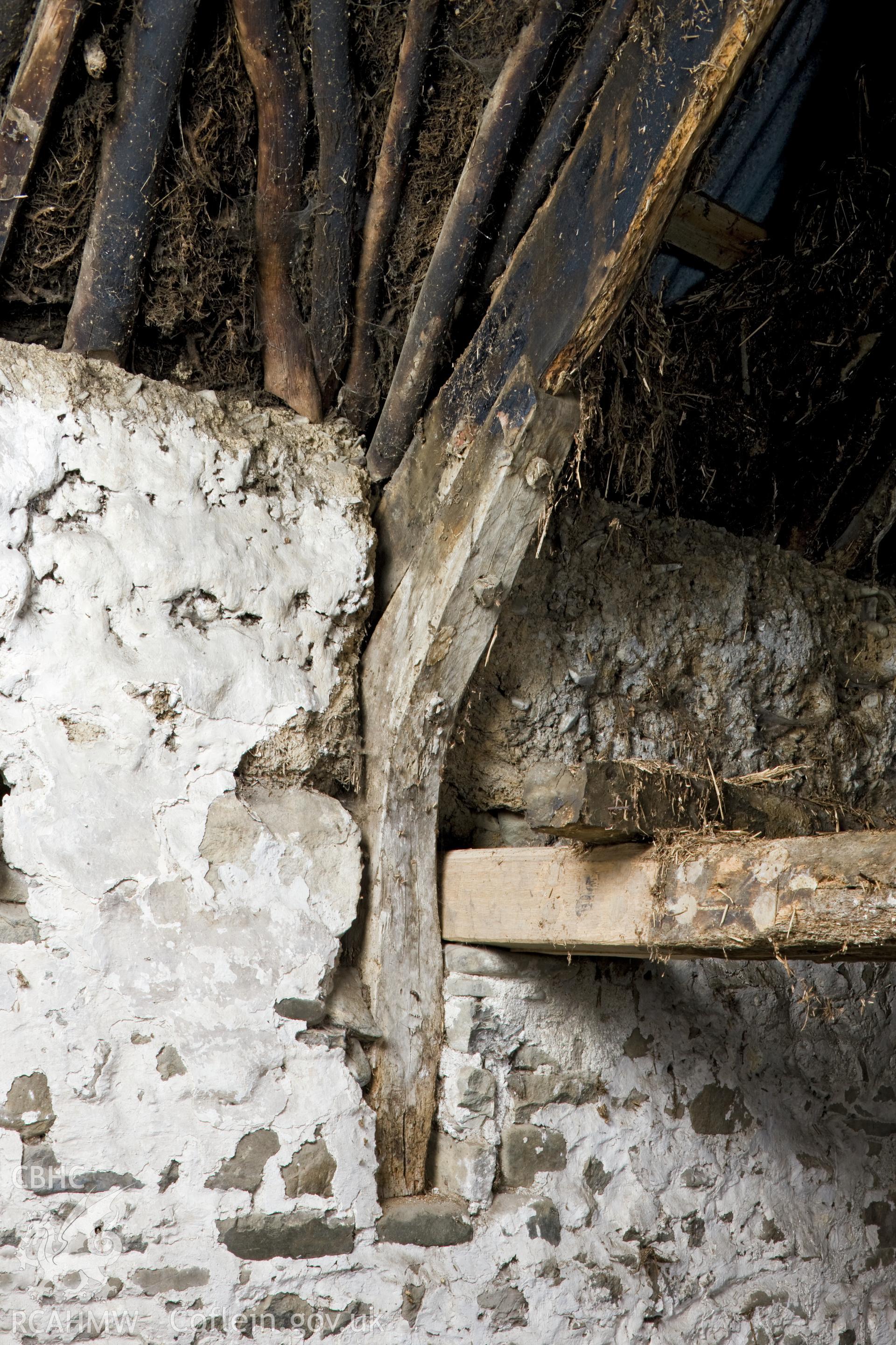 Interior view of Wigwen Fach showing scarfed cruck