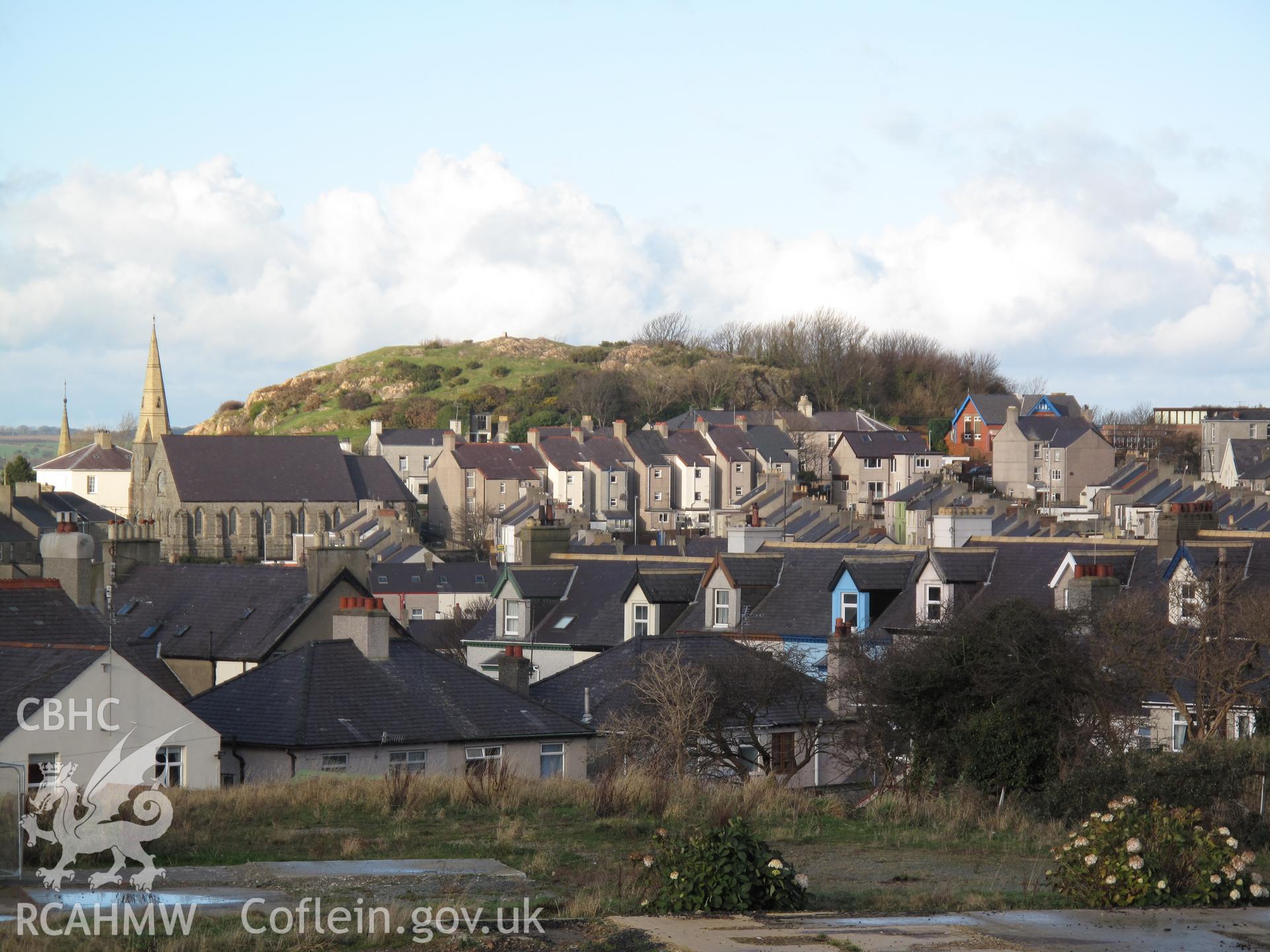 View of Twthill, Caernarfon, from the southeast, taken by Brian Malaws on 21 December 2009.