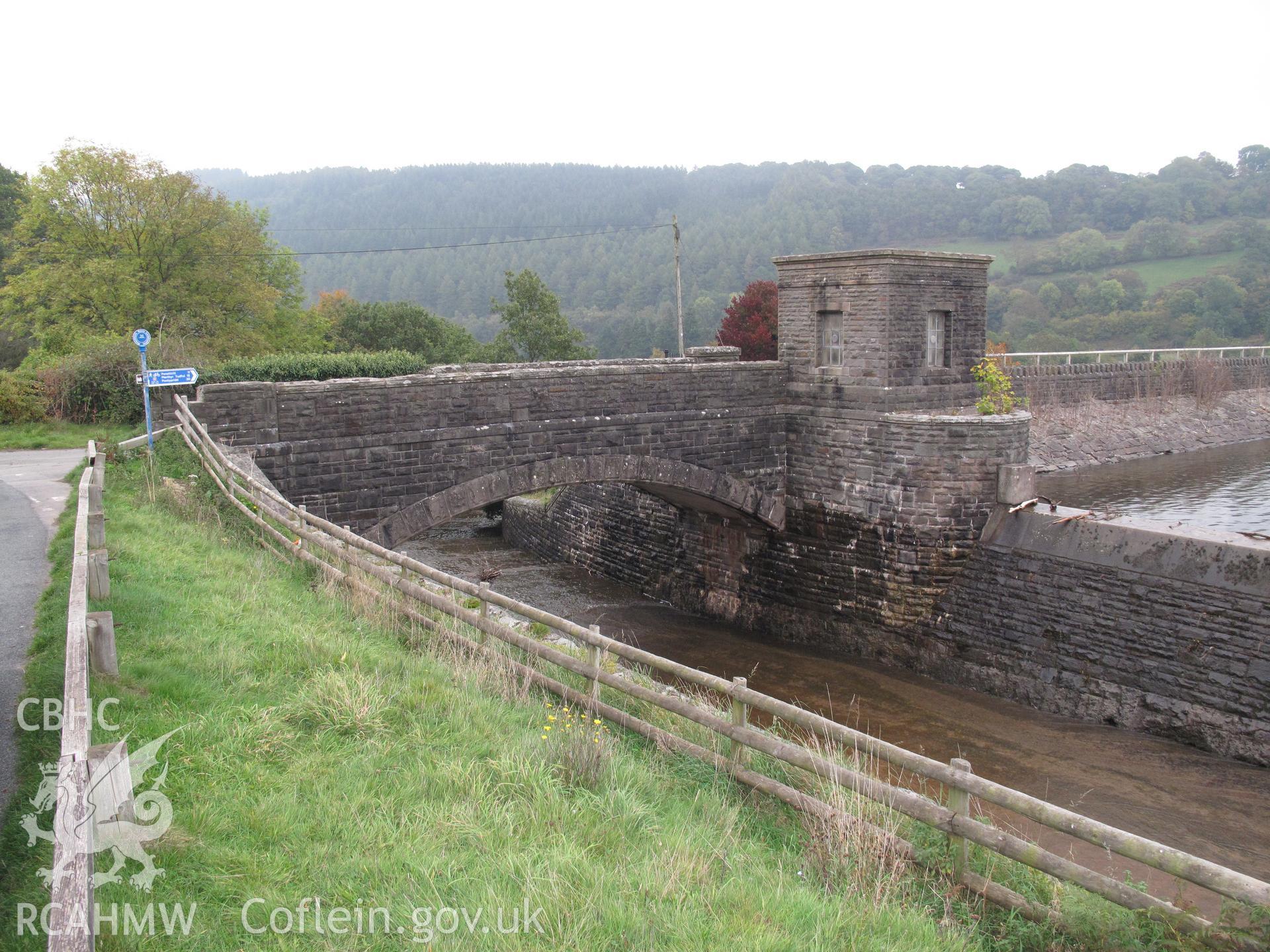 Overflow bridge, Talybont Water Scheme, from the southwest, taken by Brian Malaws on 08 October 2010.