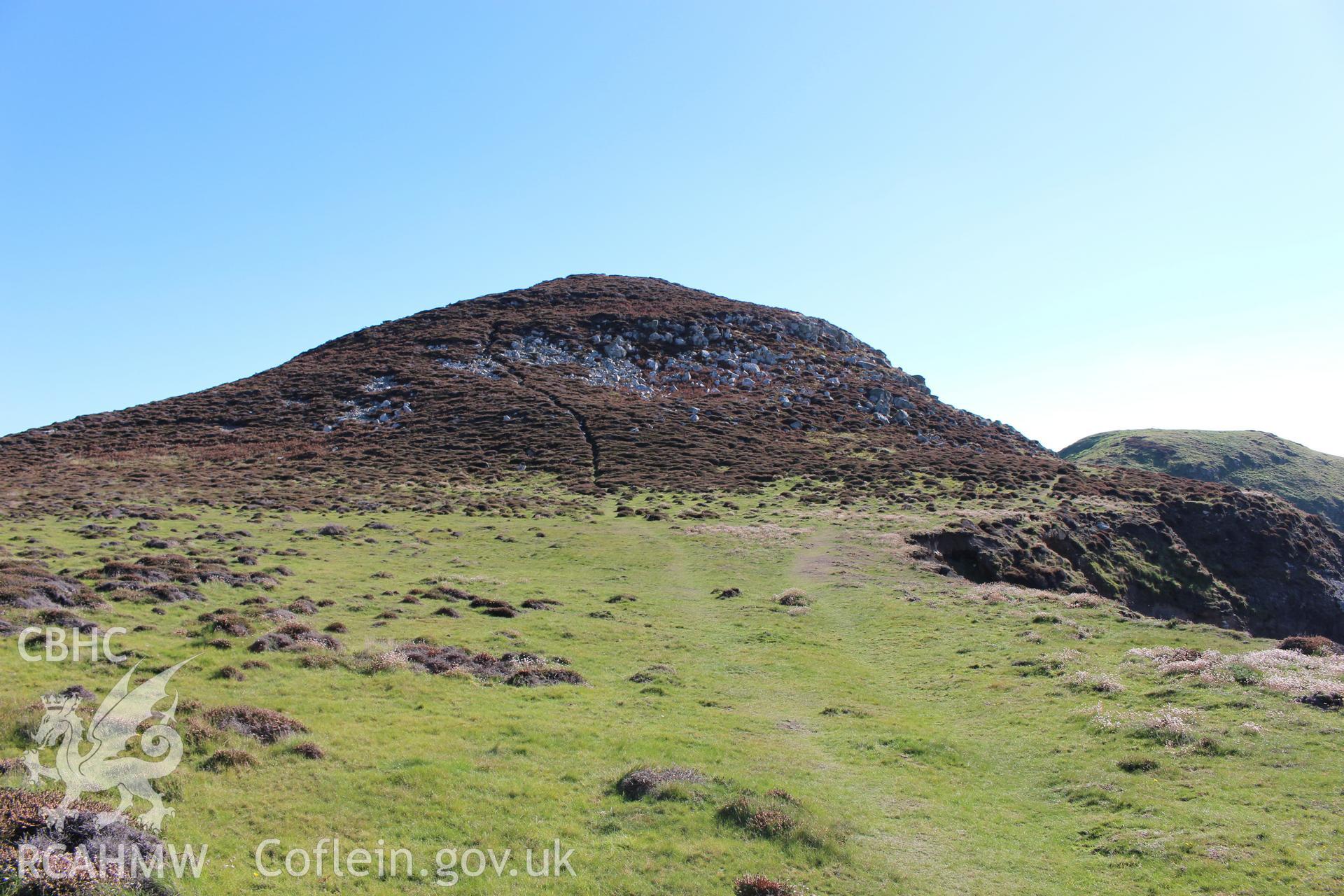 Foel Fawr Stone Implement Working Site.  General view looking east.