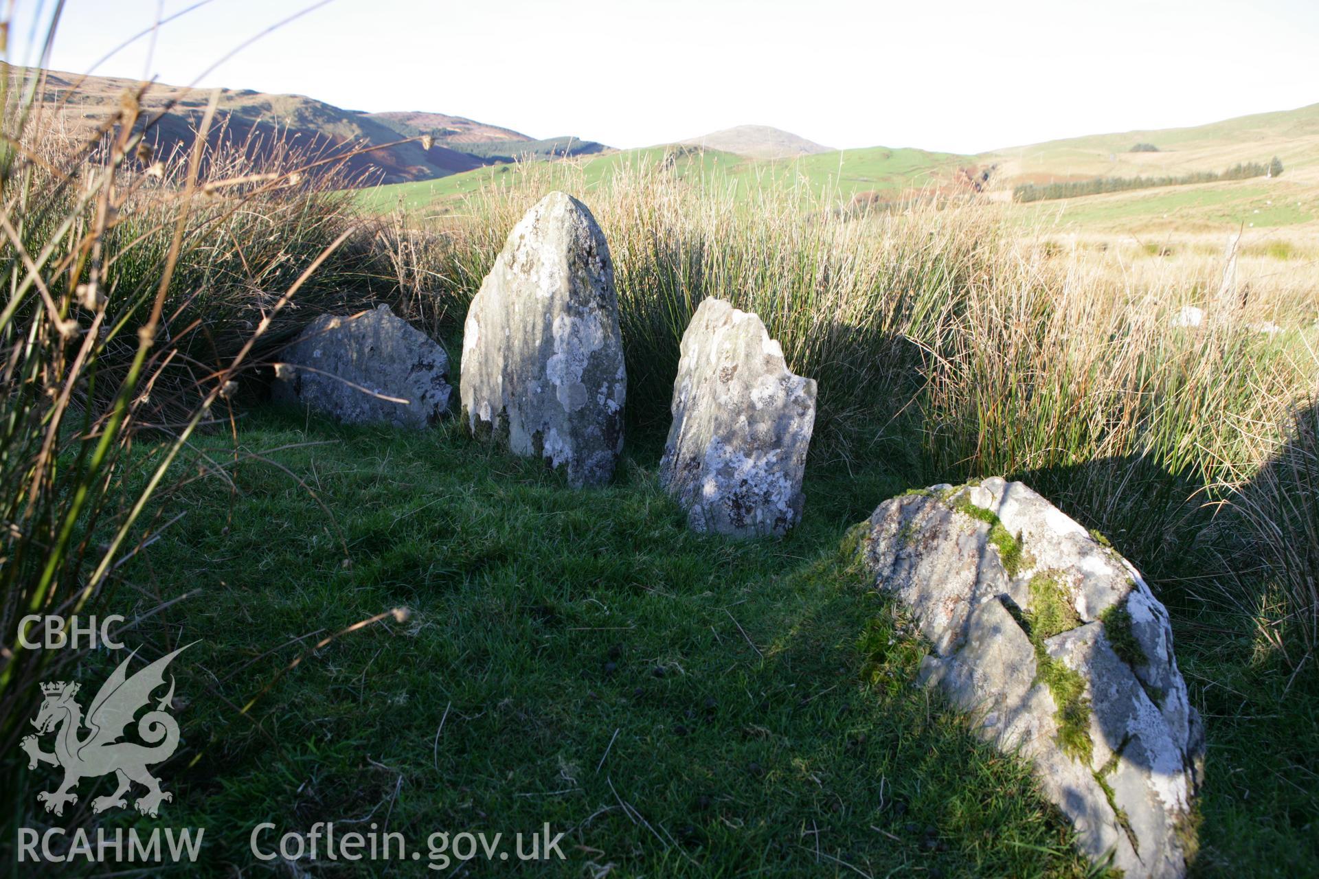 Hirnant kerbed cairn, winter photo survey