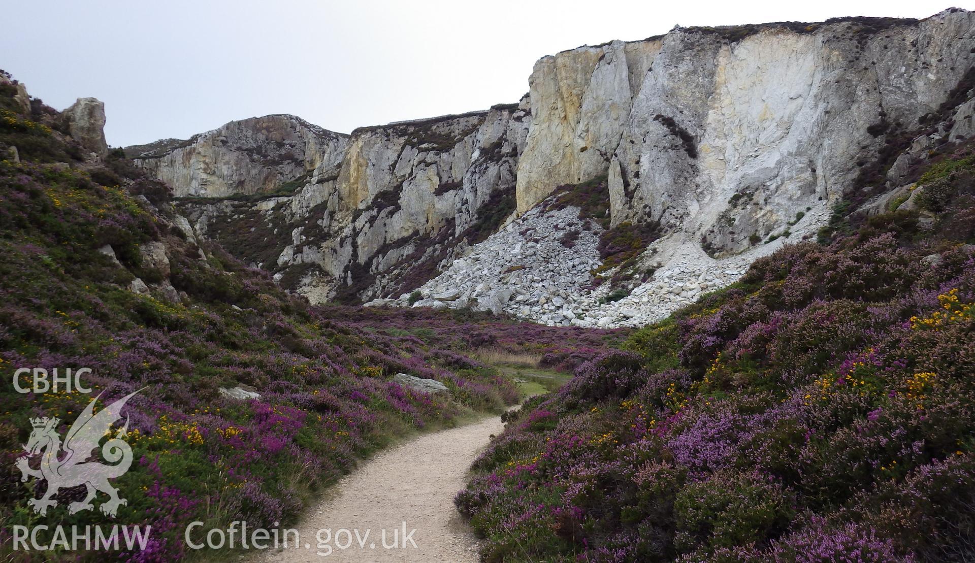 Coastal path established through western quarries at SM22228346