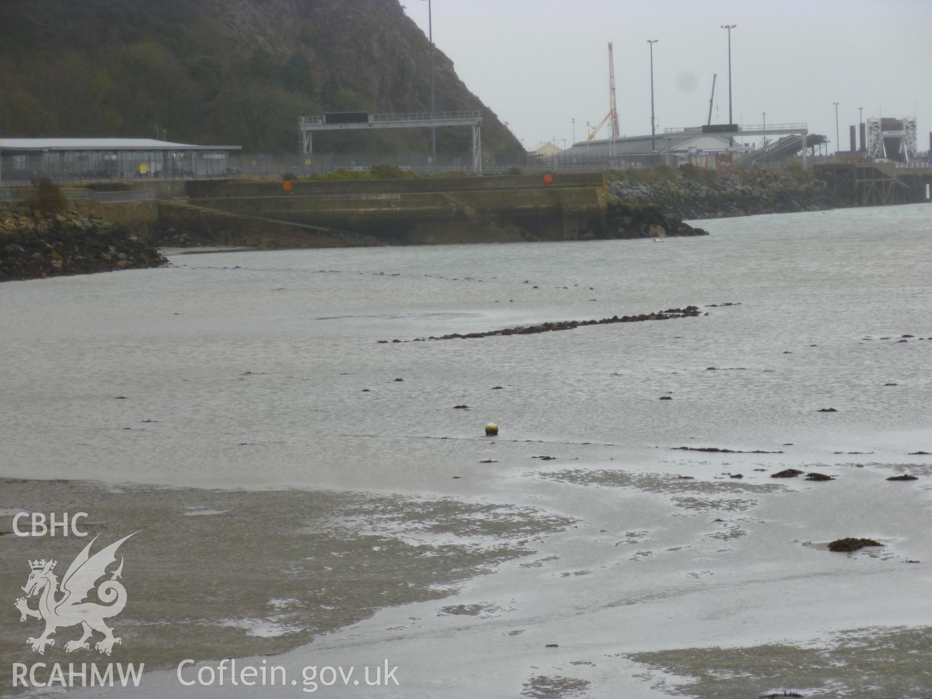 Close-up of line of stones forming the hook of the fishtrap as seen on aerial photographs