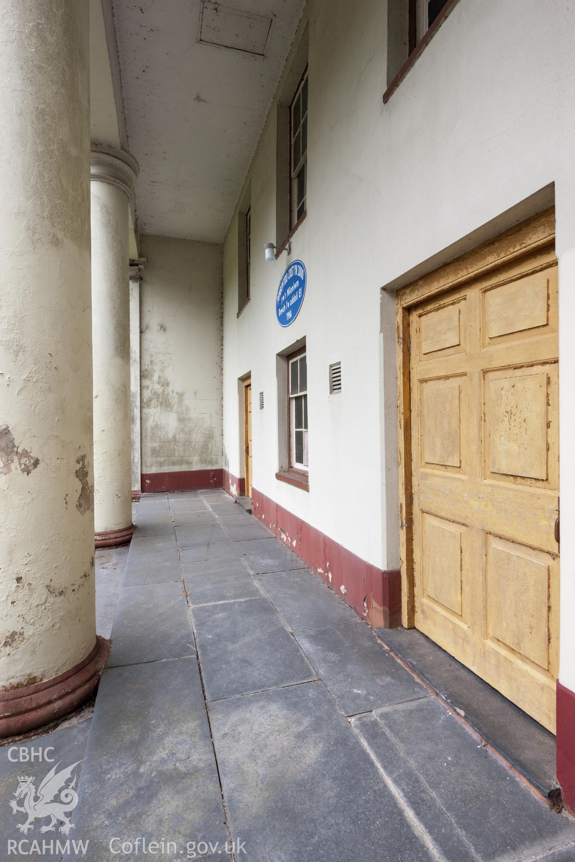 Oblique view of columned entry