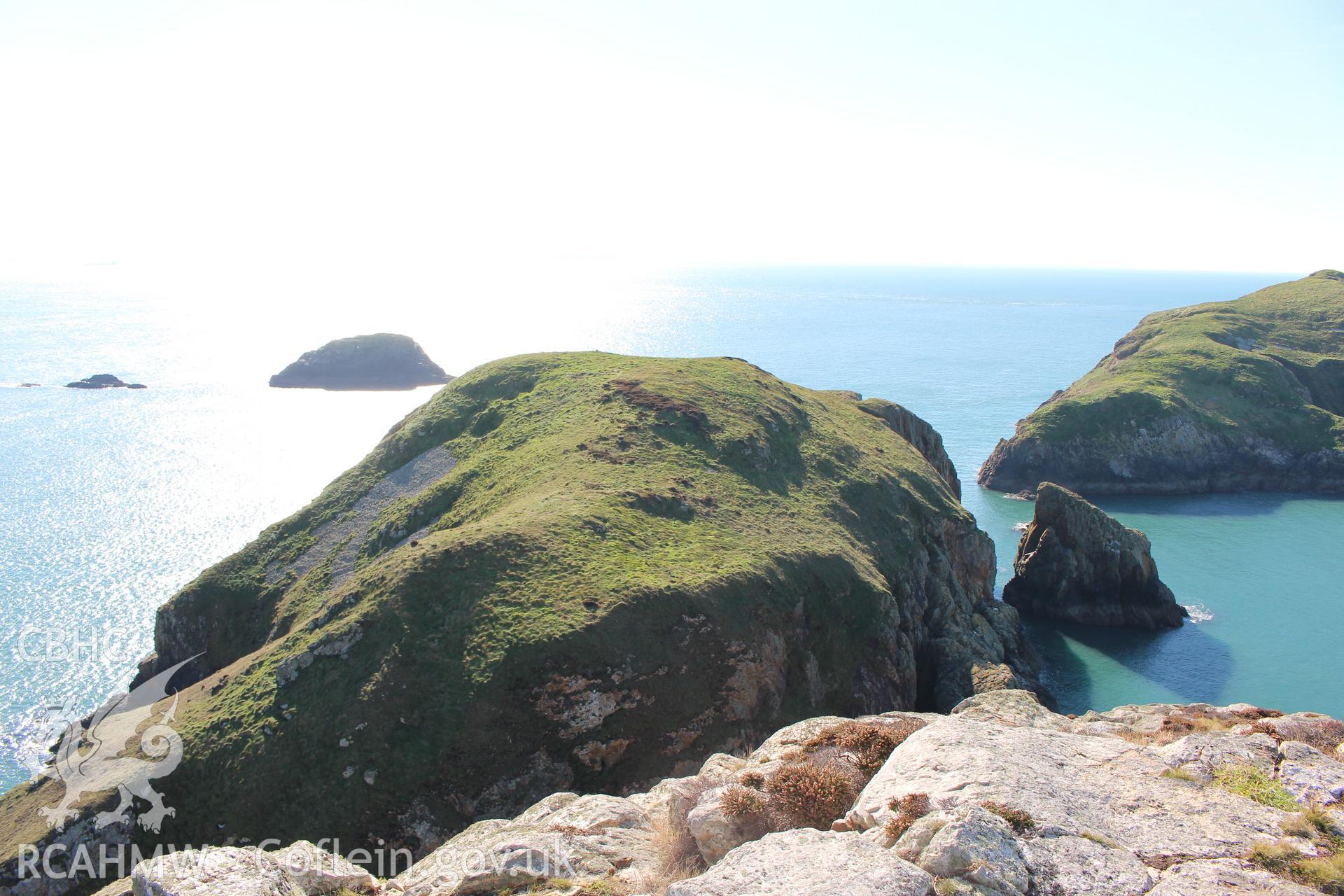 Ynys Cantwr.  Possible surface quarry and scree on west side of island.