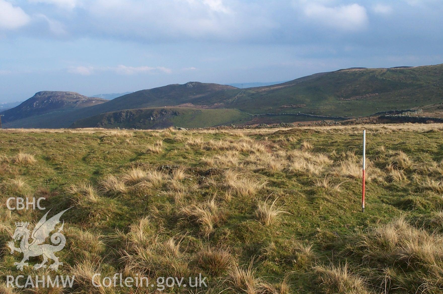 Digital photograph of cairns at Cors-y-carneddu from the West. Taken by P. Schofield on 26/11/2003 during the Eastern Snowdonia (North) Upland Survey.