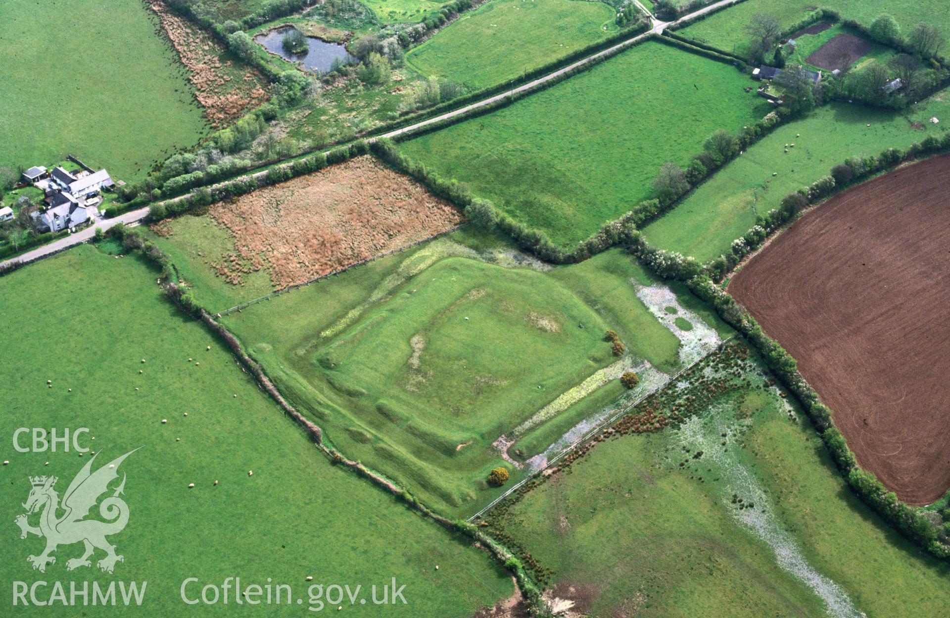RCAHMW colour slide oblique aerial photograph of Caer Leb Homestead, Llanidan, taken by C.R. Musson, 01/05/94