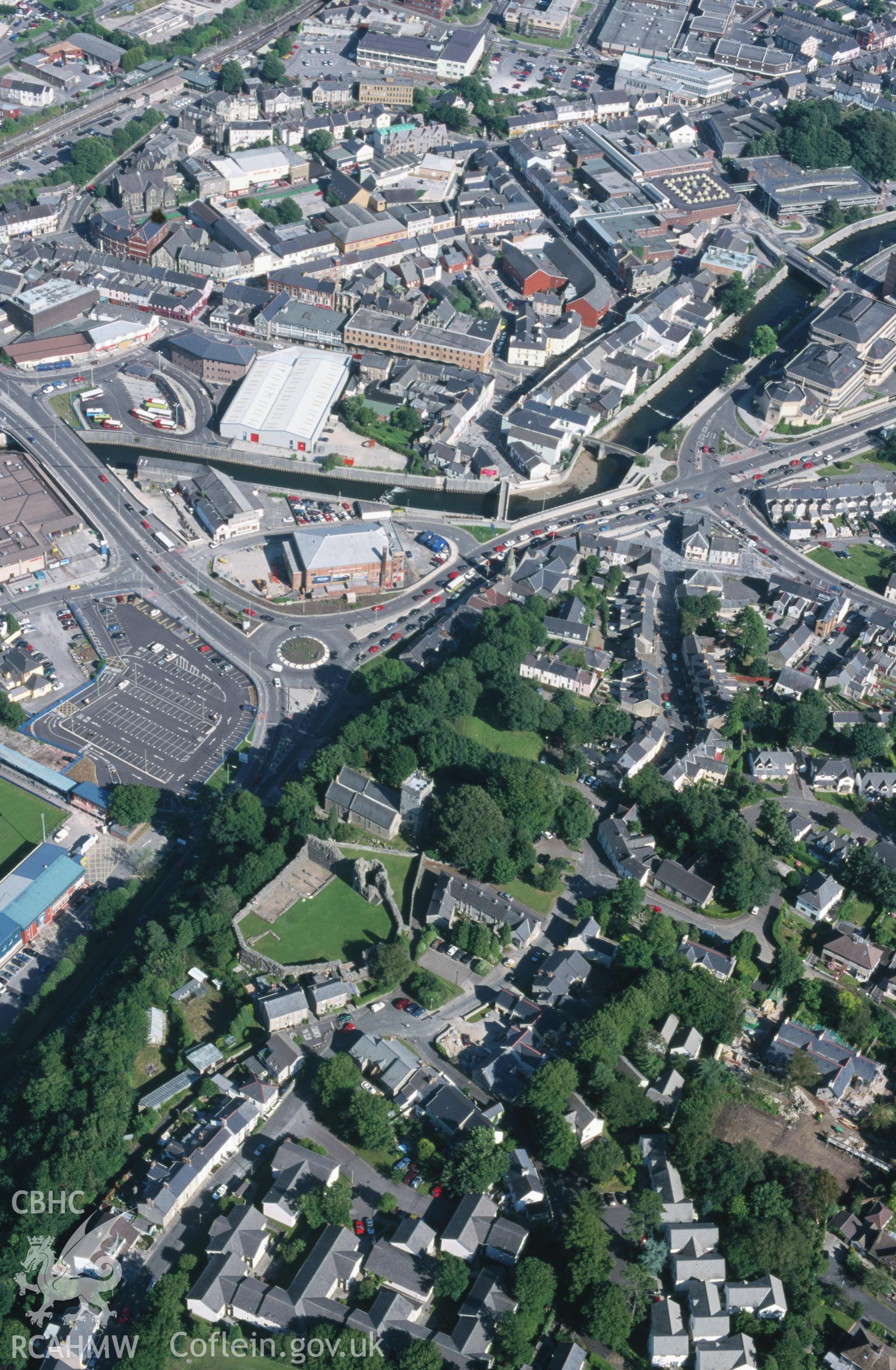 Slide of RCAHMW colour oblique aerial photograph of Bridgend, taken by T.G. Driver, 18/7/2000.