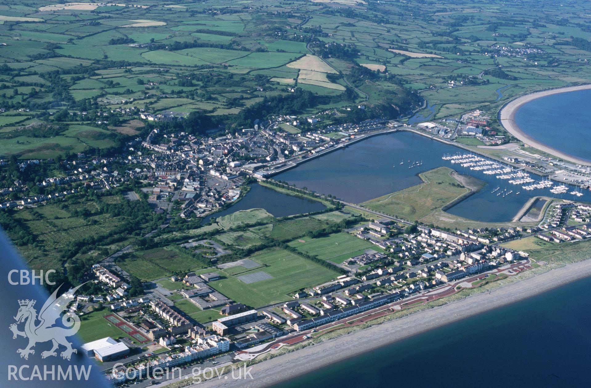 Slide of RCAHMW colour oblique aerial photograph of Pwllheli, taken by T.G. Driver, 26/6/2000.