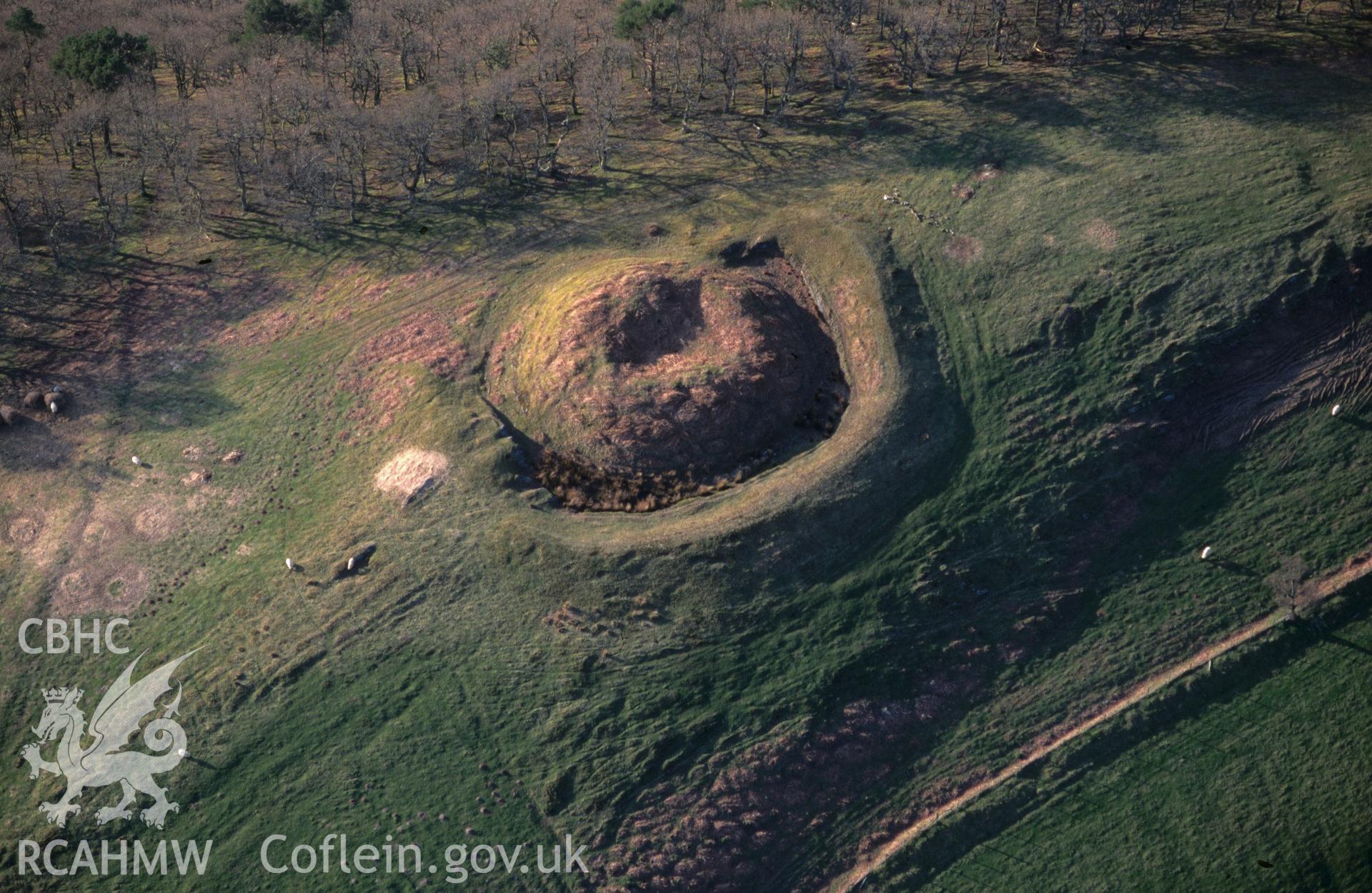 Slide of RCAHMW colour oblique aerial photograph of Twdin;caer Aeron;fforest Castle, taken by C.R. Musson, 12/4/1995.