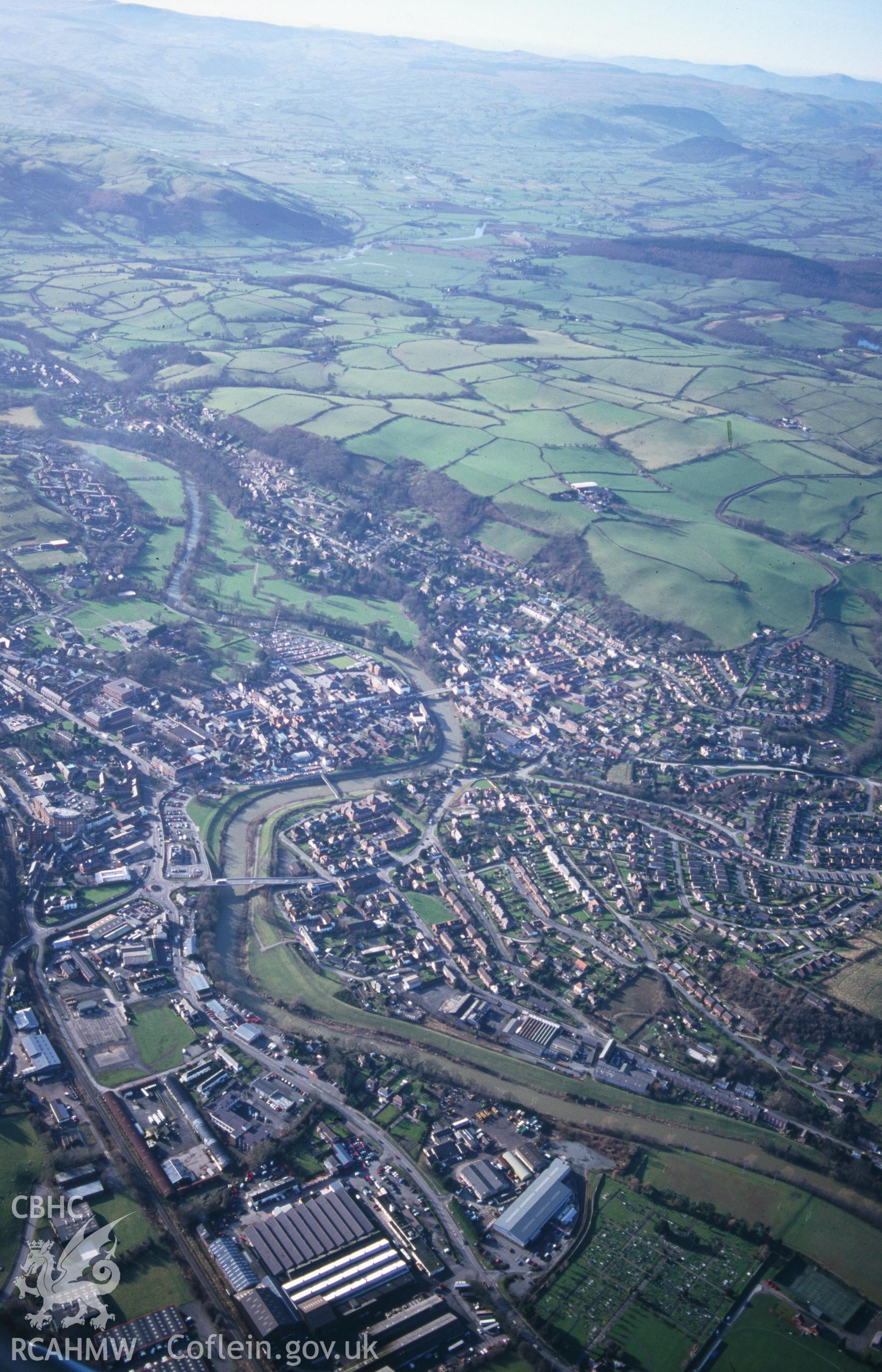 Slide of RCAHMW colour oblique aerial photograph of Newtown, taken by T.G. Driver, 13/2/2001.