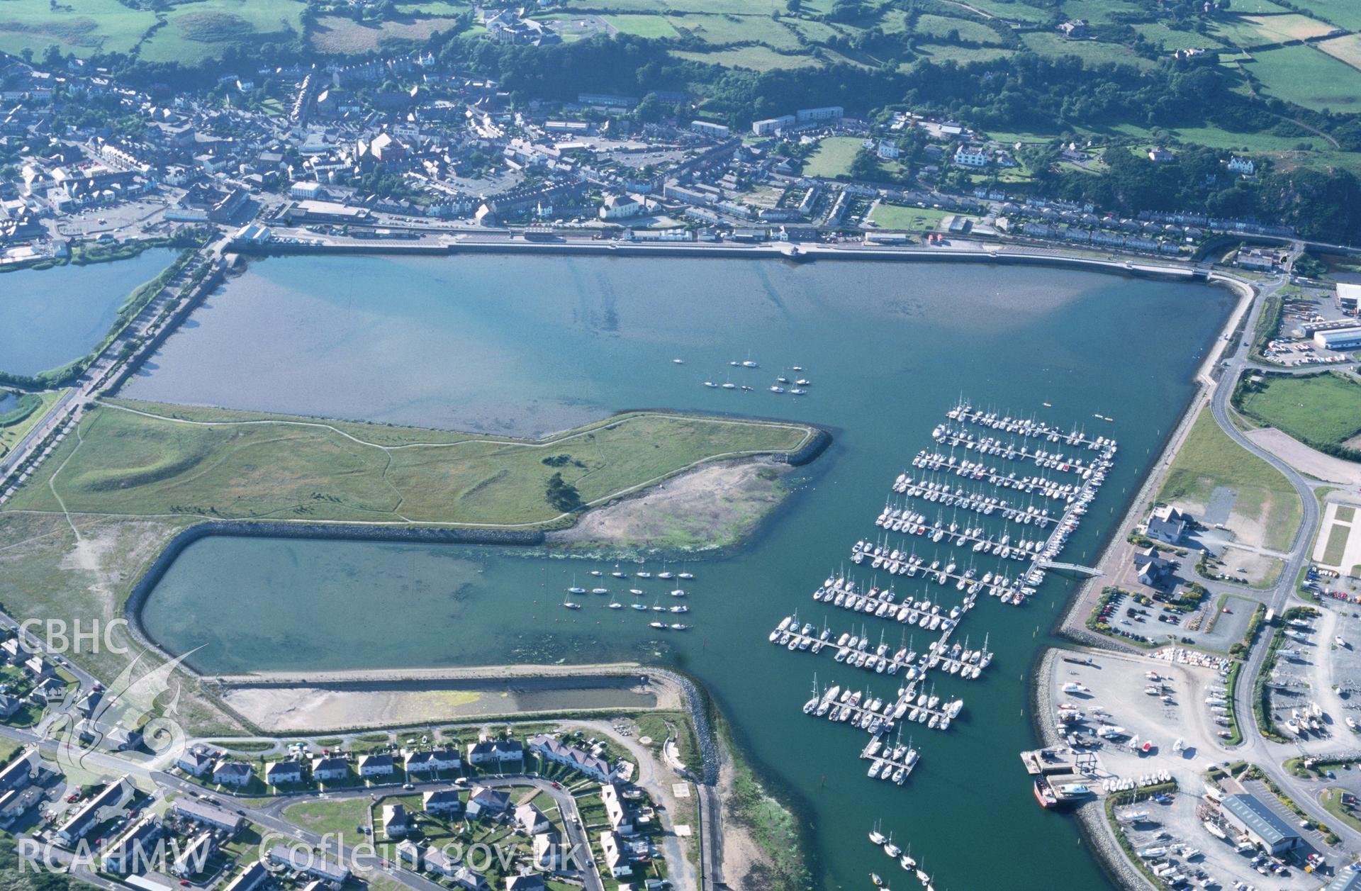 Slide of RCAHMW colour oblique aerial photograph of Pwllheli, taken by T.G. Driver, 26/6/2000.