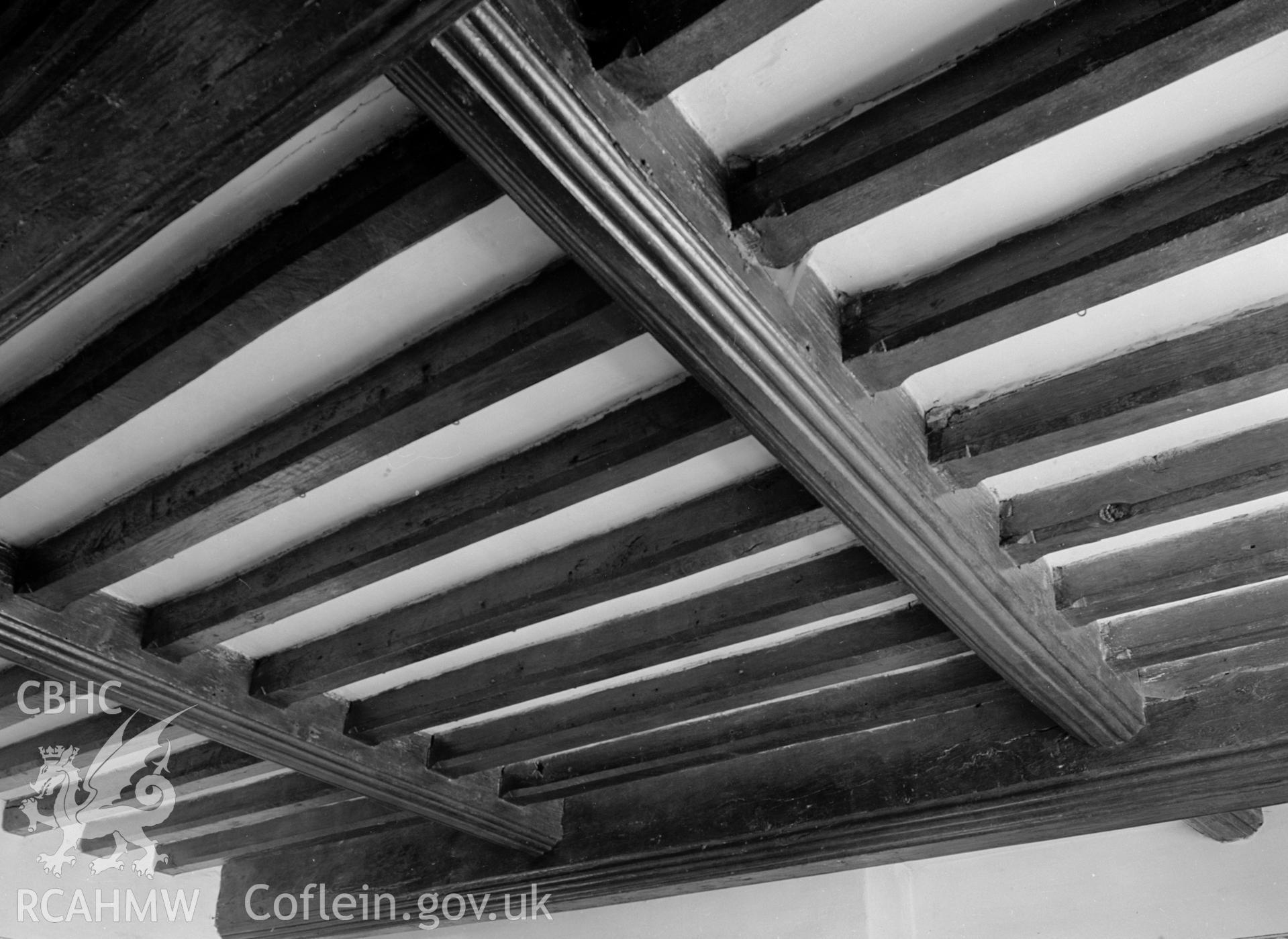 Moulded beams at Plas Uchaf.