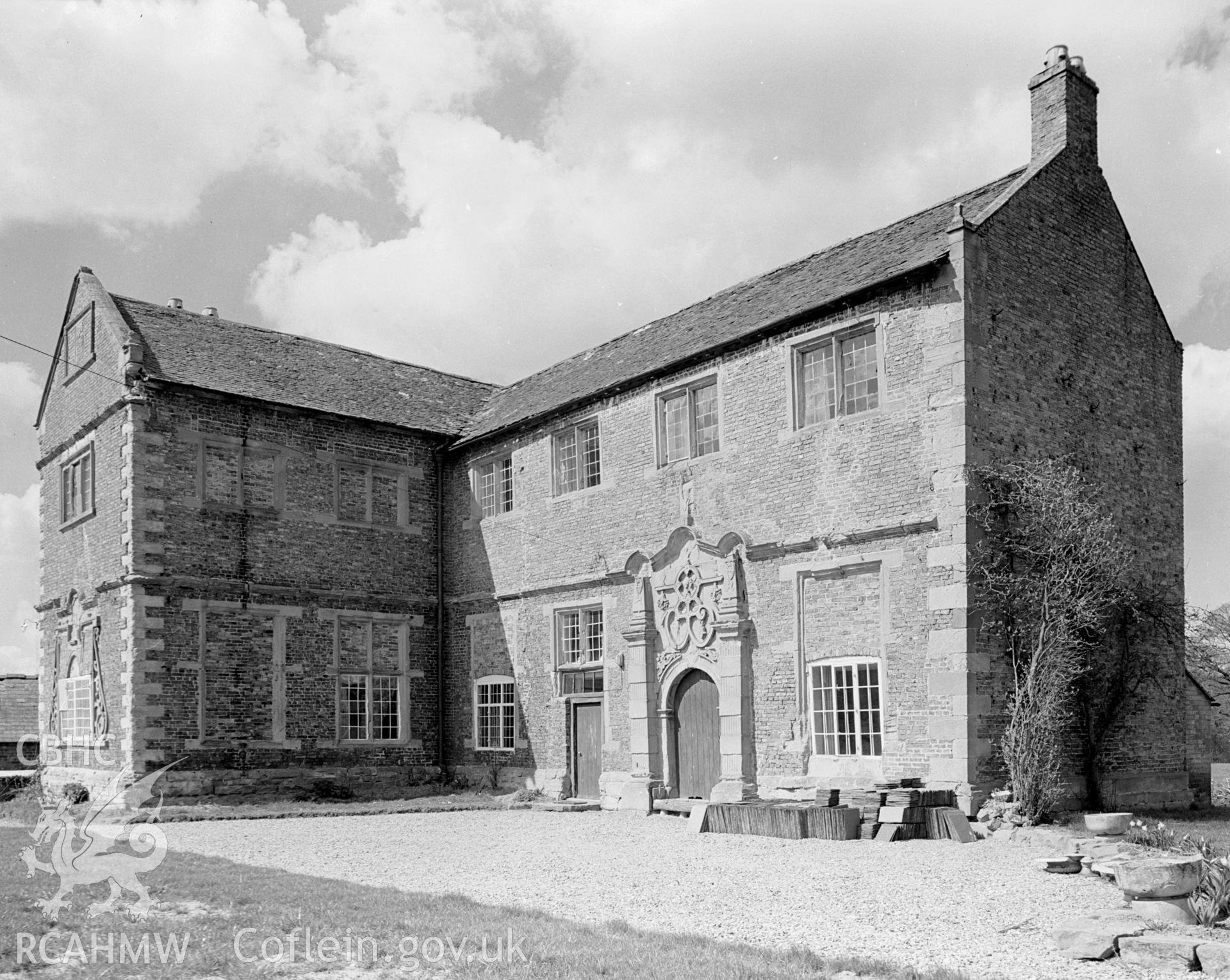 A photograph of the 'L-shaped' part of the building, on the eastern side.