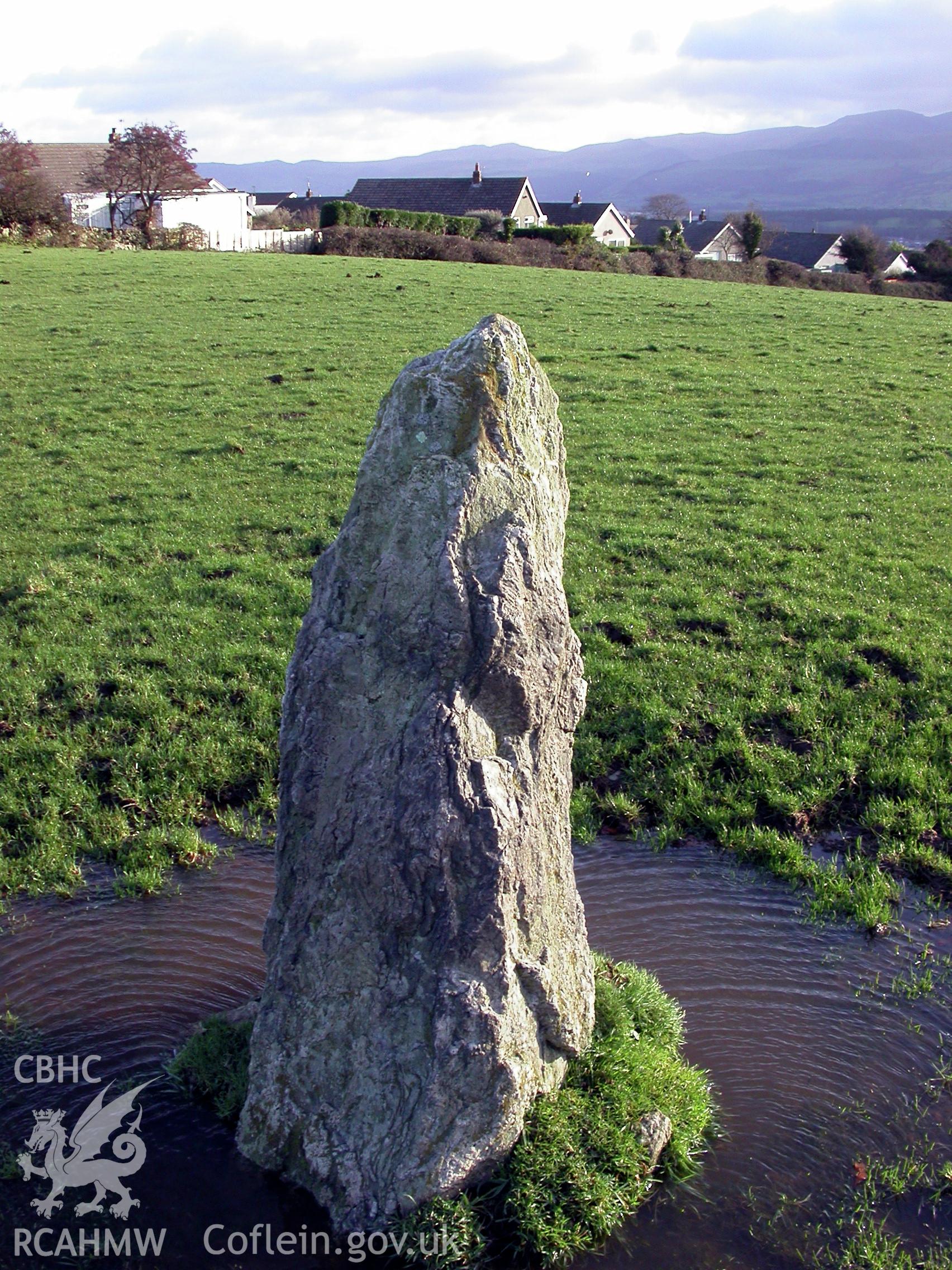 Pen-y-Maen Standing Stone from north-west.