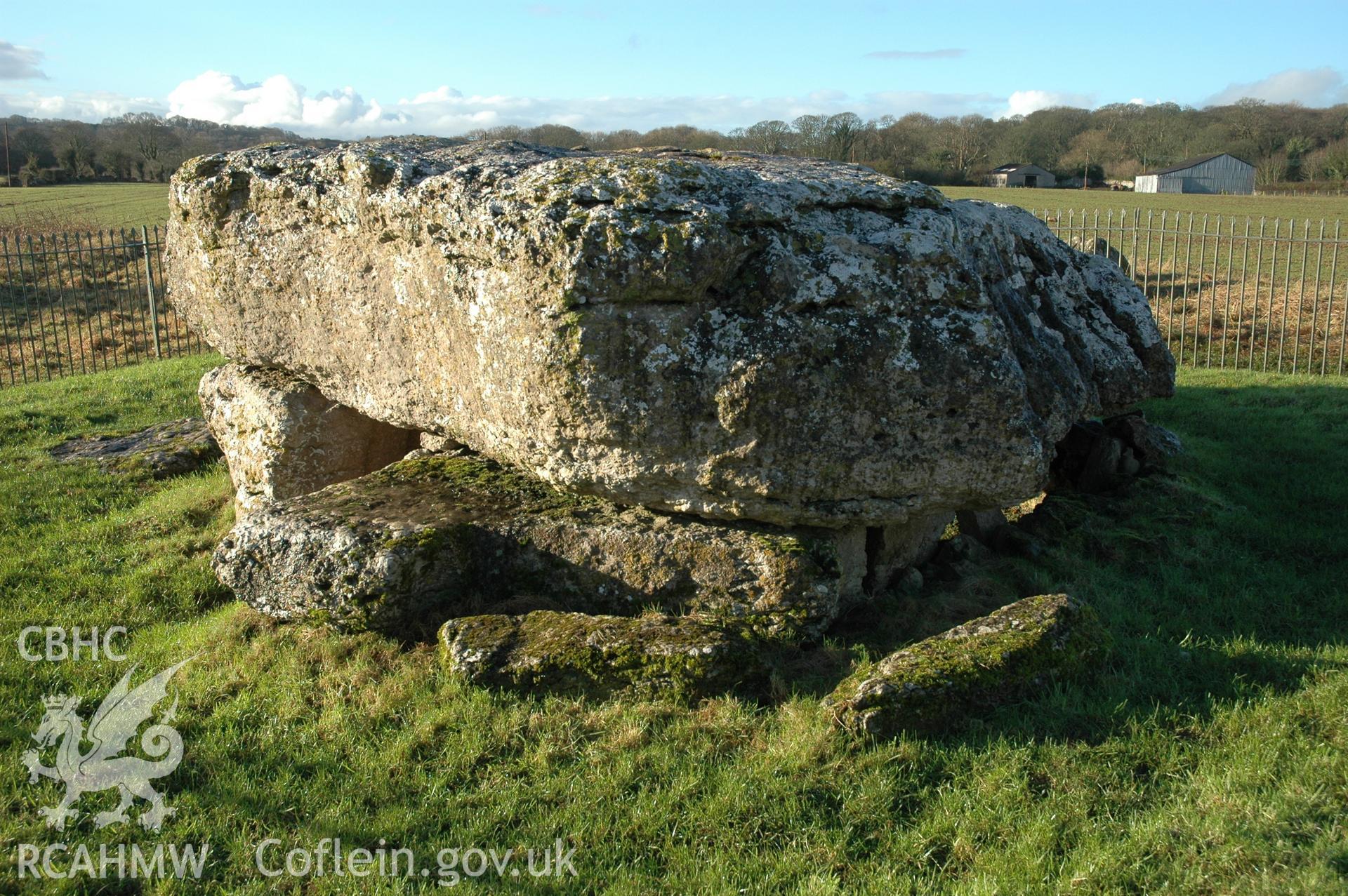 Lligwy Burial Chamber, field stones near chamber from north-east.