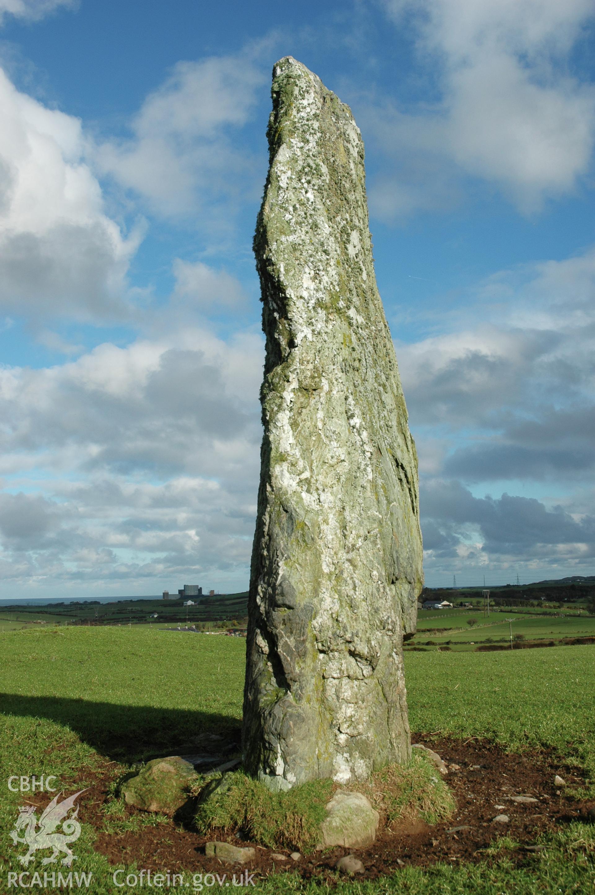 Pen-yr-Orsedd North Standing Stone, from south-west.