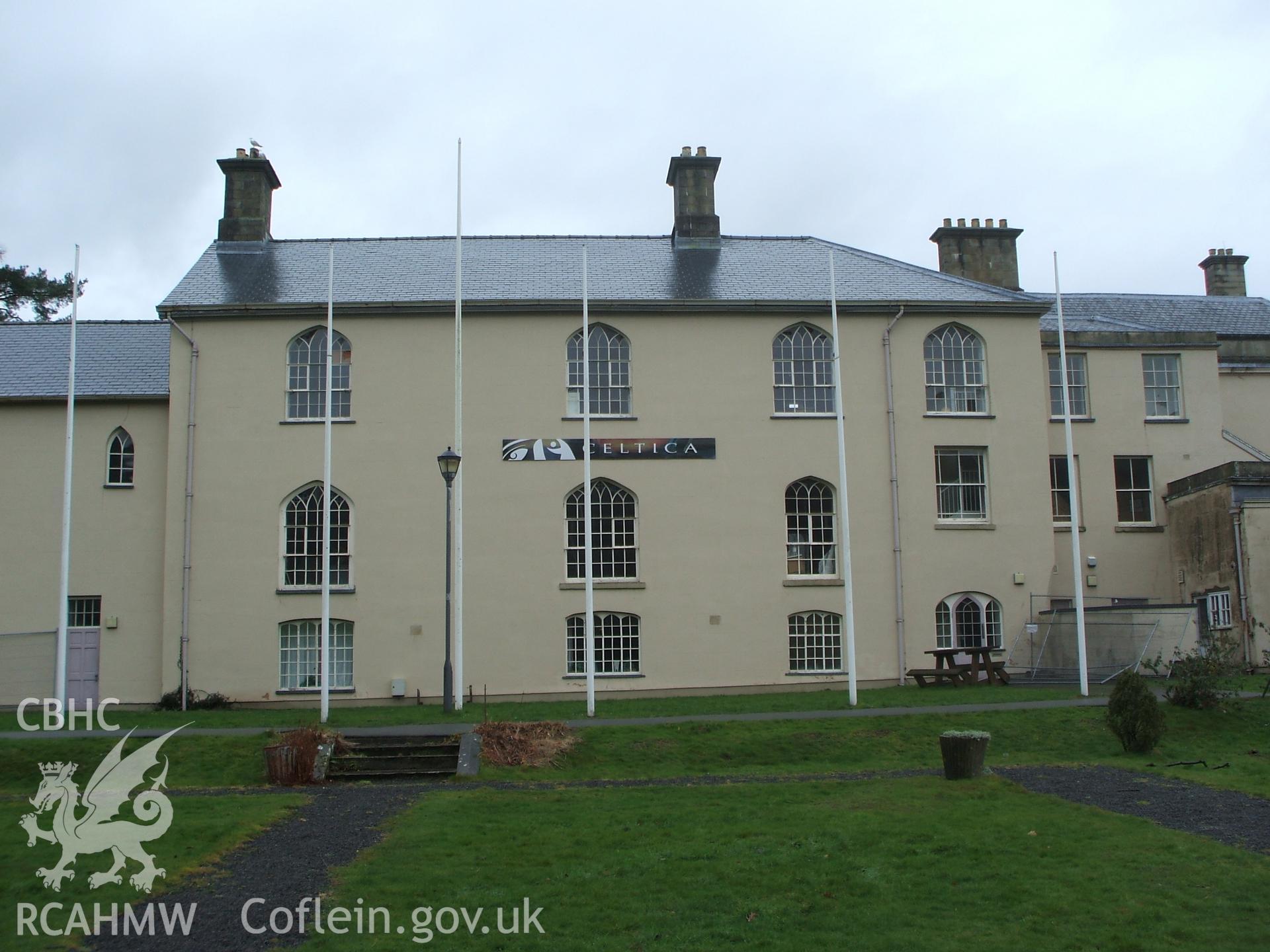 Digital photograph of Plas Machynlleth.