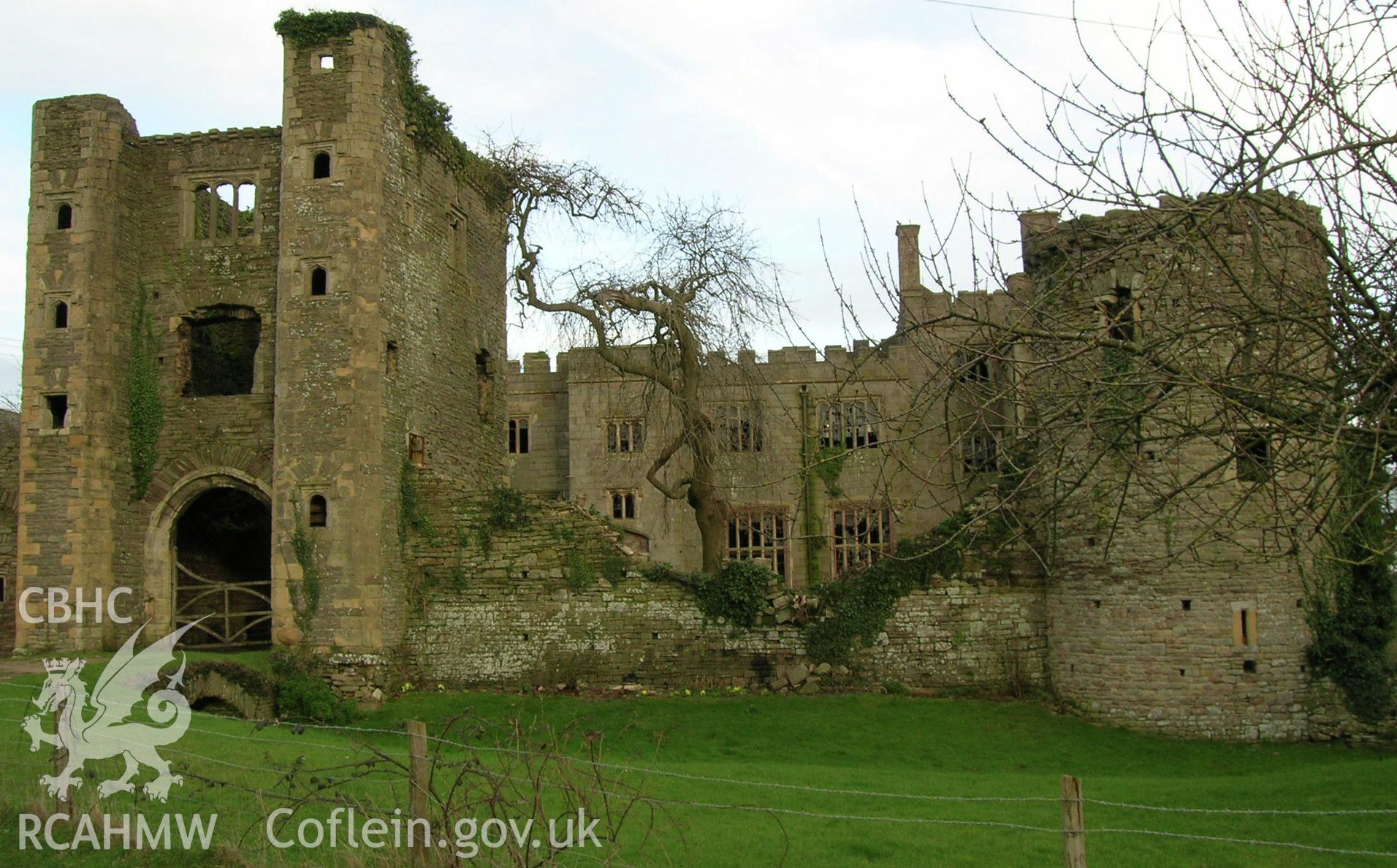 Digital photograph of Pencoed Castle.