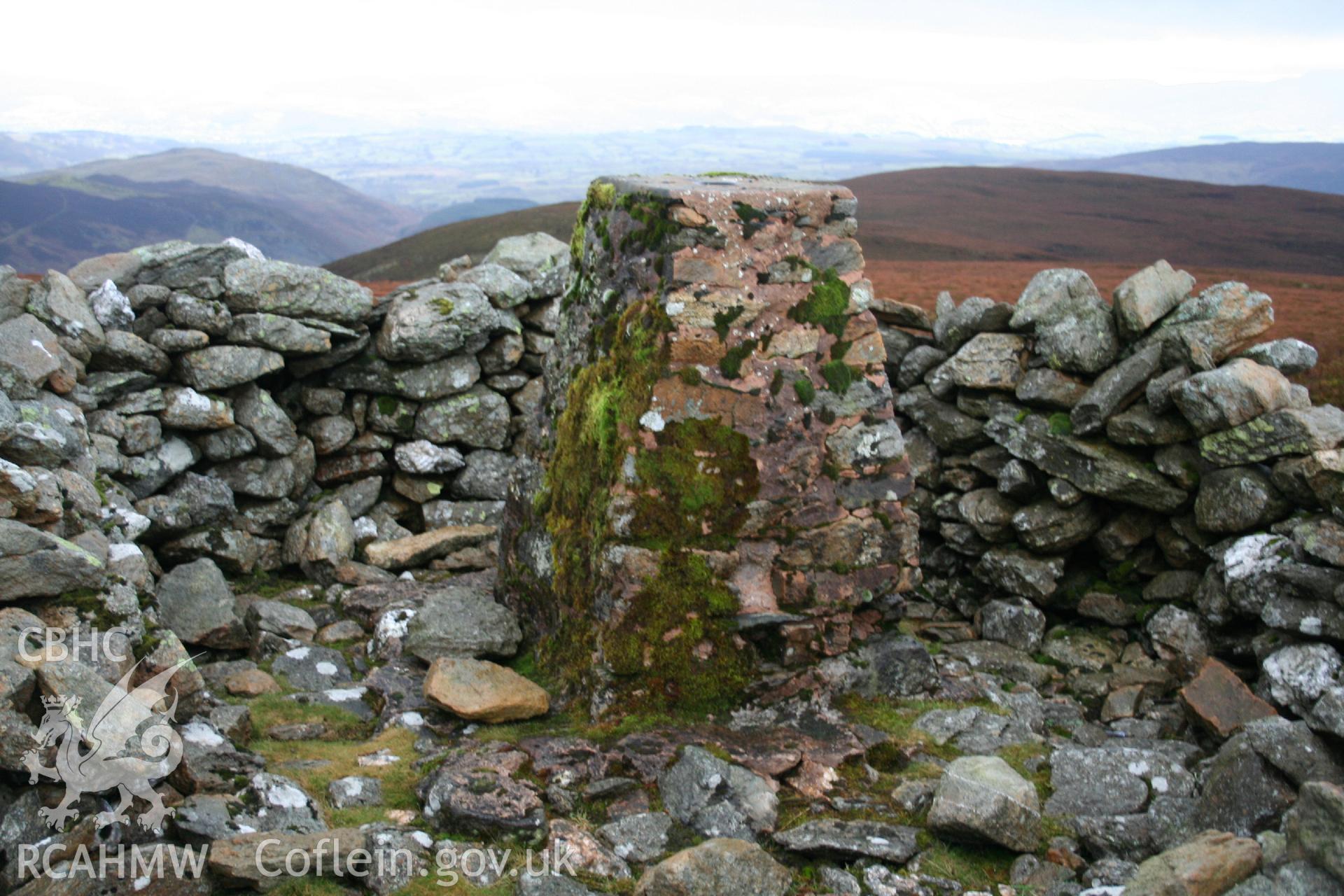 Digital Colour photograph of Carnedd y Filiast cairn taken on 15/01/2009 by P.J. Schofield during the Arenig Fach Upland Survey undertaken by Oxford Archaeology North.