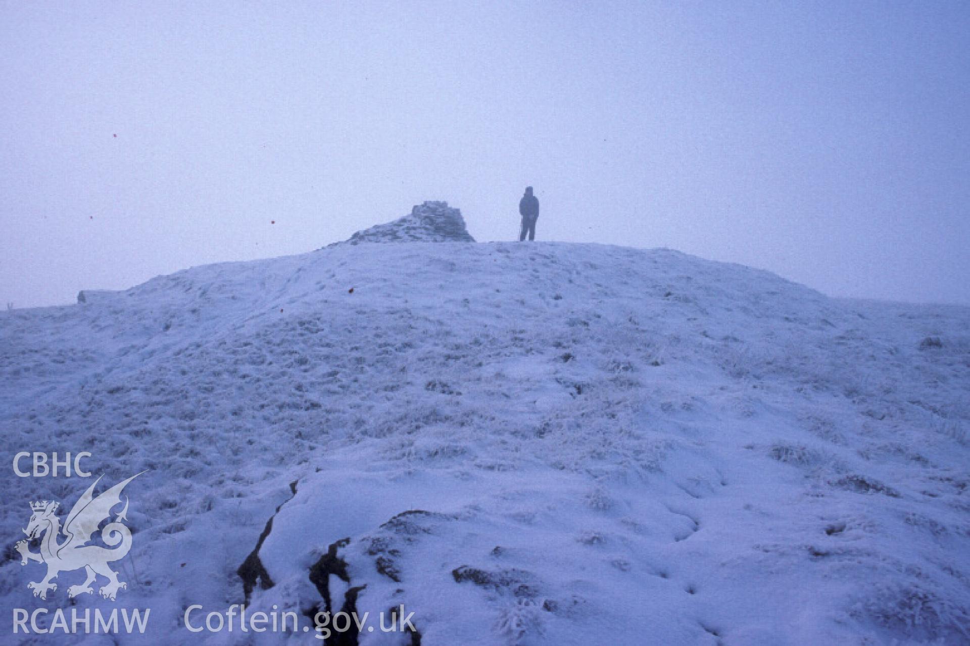 Photograph of Cader Bronwen Barrow from the north-north-east. Taken by R. Hankinson on 19/11/2004 during an upland survey undertaken by the Clwyd-Powys Archaeological Trust.