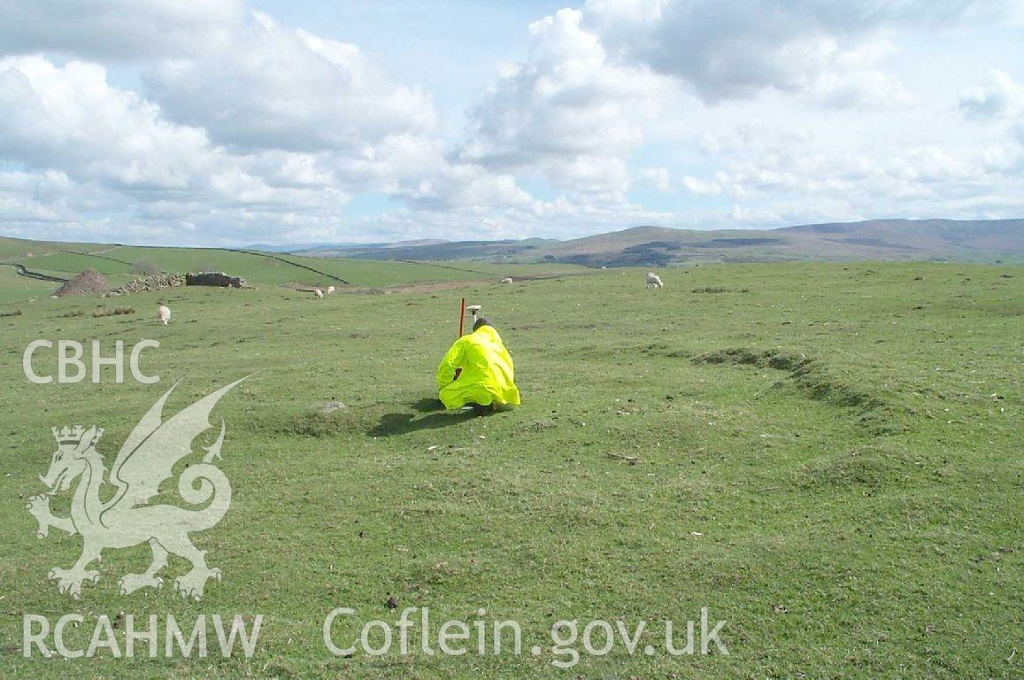 Digital photograph of Maes Merddyn Ring Cairn taken on 27/05/2002 by Oxford Archaeology North during the Mynydd Hiraethog Upland Survey