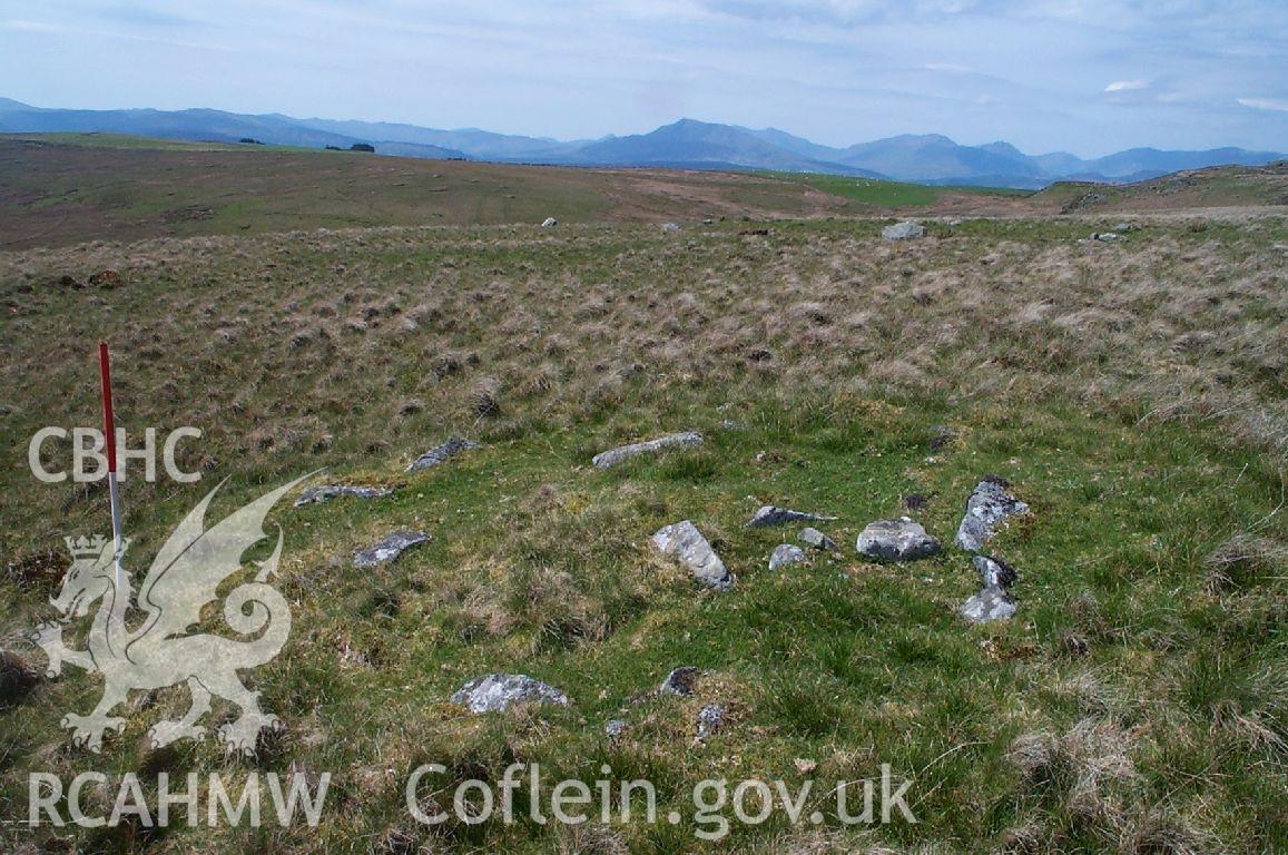 Digital photograph of Moel Seisiog Cairn taken on 23/05/2002 by Oxford Archaeology North during the Mynydd Hiraethog Upland Survey