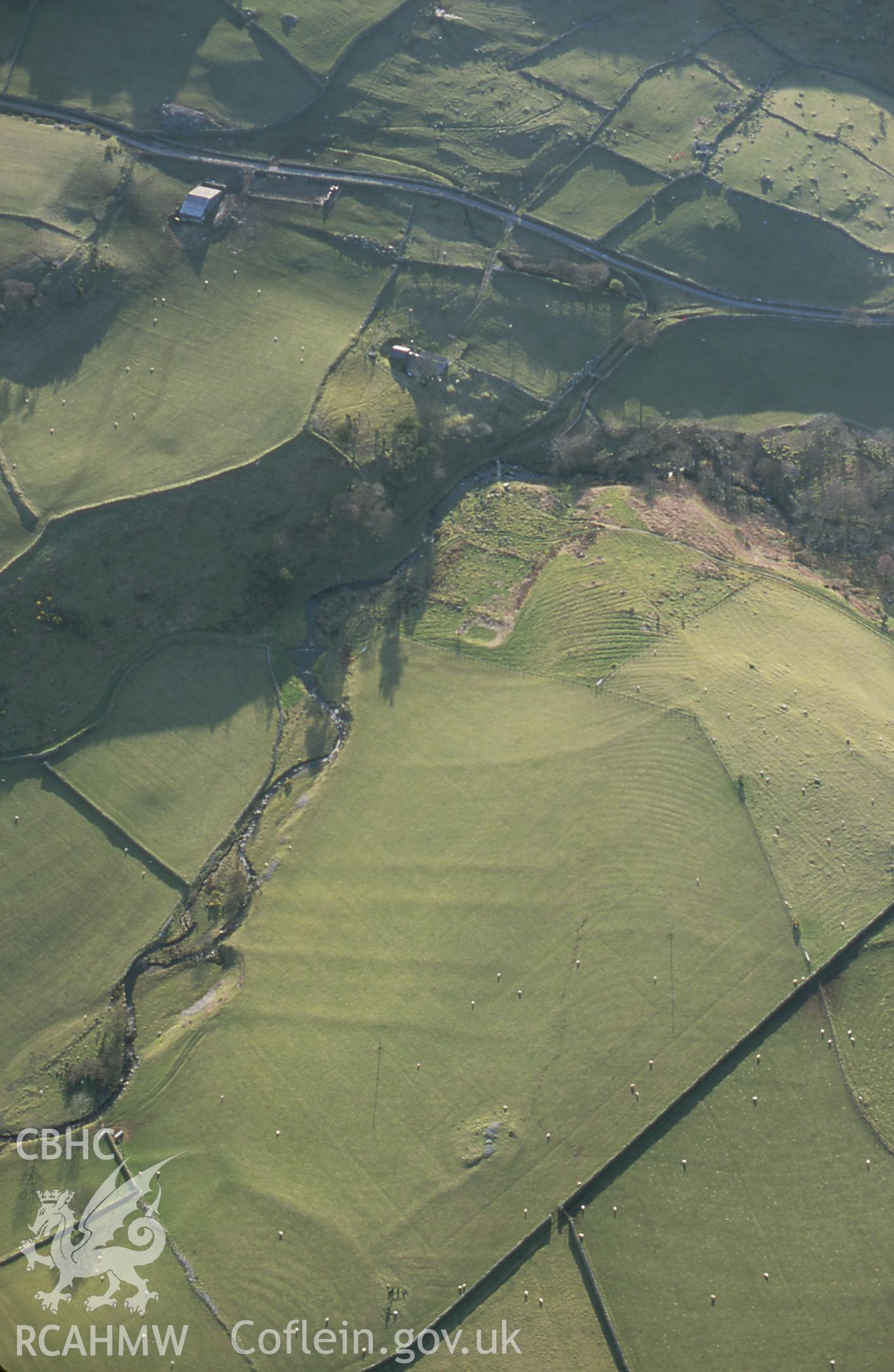 RCAHMW colour slide oblique aerial photograph of Llys Bradwen, Arthog, taken on 17/03/1999 by Toby Driver