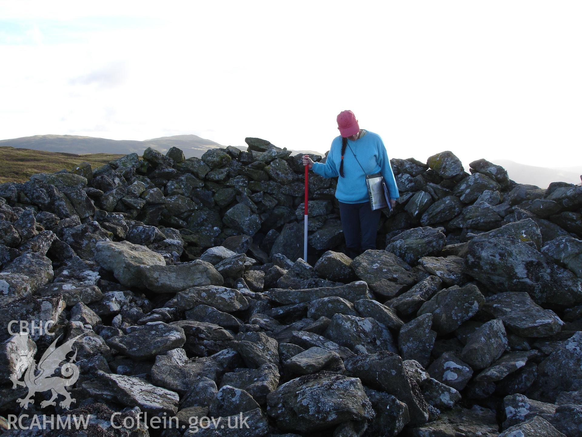 Digital colour photograph of Carn Fawr shelter taken on 24/08/2006 by R.P. Sambrook during the Plynlimon Glaslyn South Upland survey undertaken by Trysor.