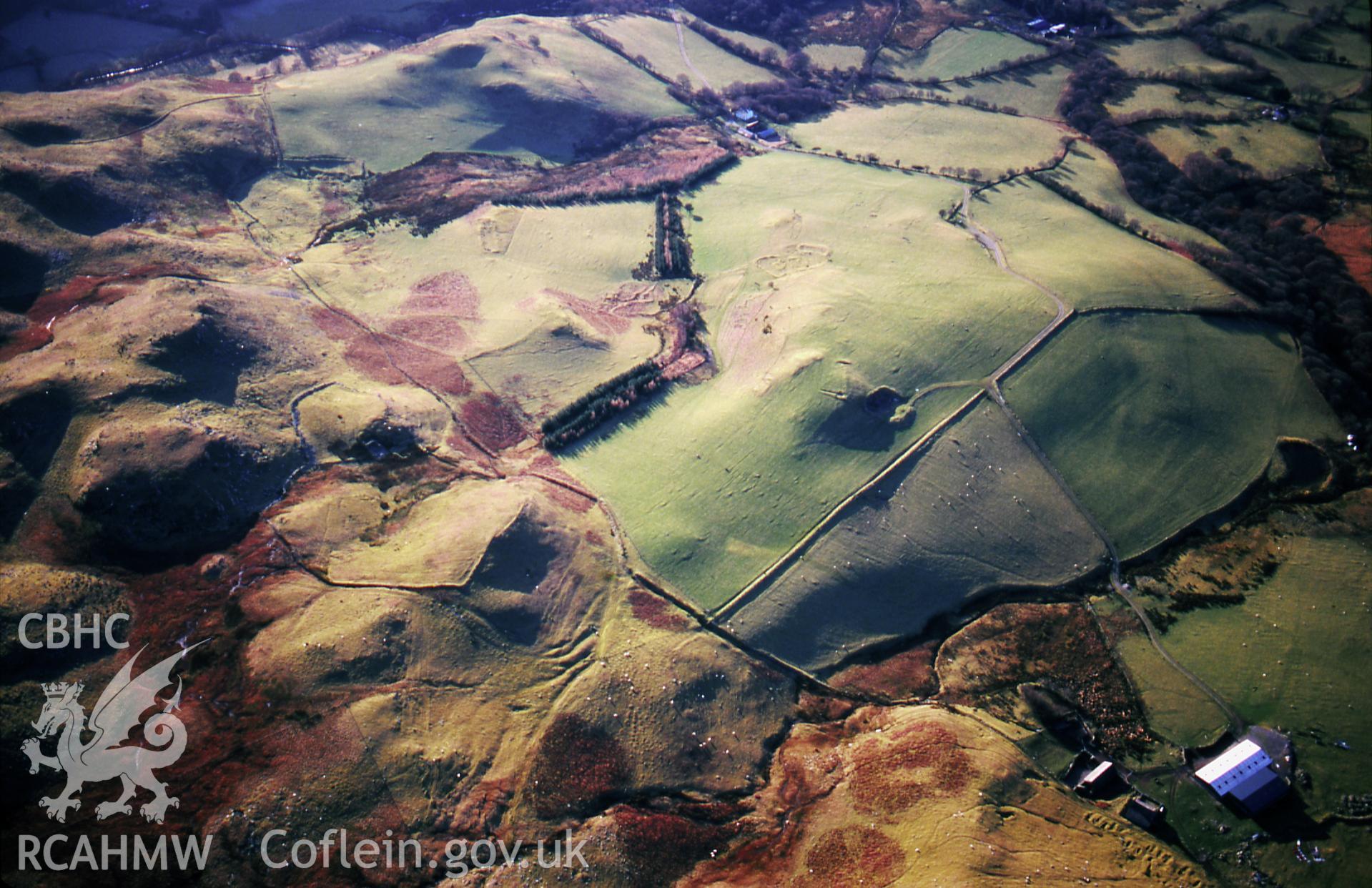 RCAHMW colour slide oblique aerial photograph of Gors Geifr Settlement, Troed-y-rhiw, Strata Florida, taken on 04/12/1998 by Toby Driver