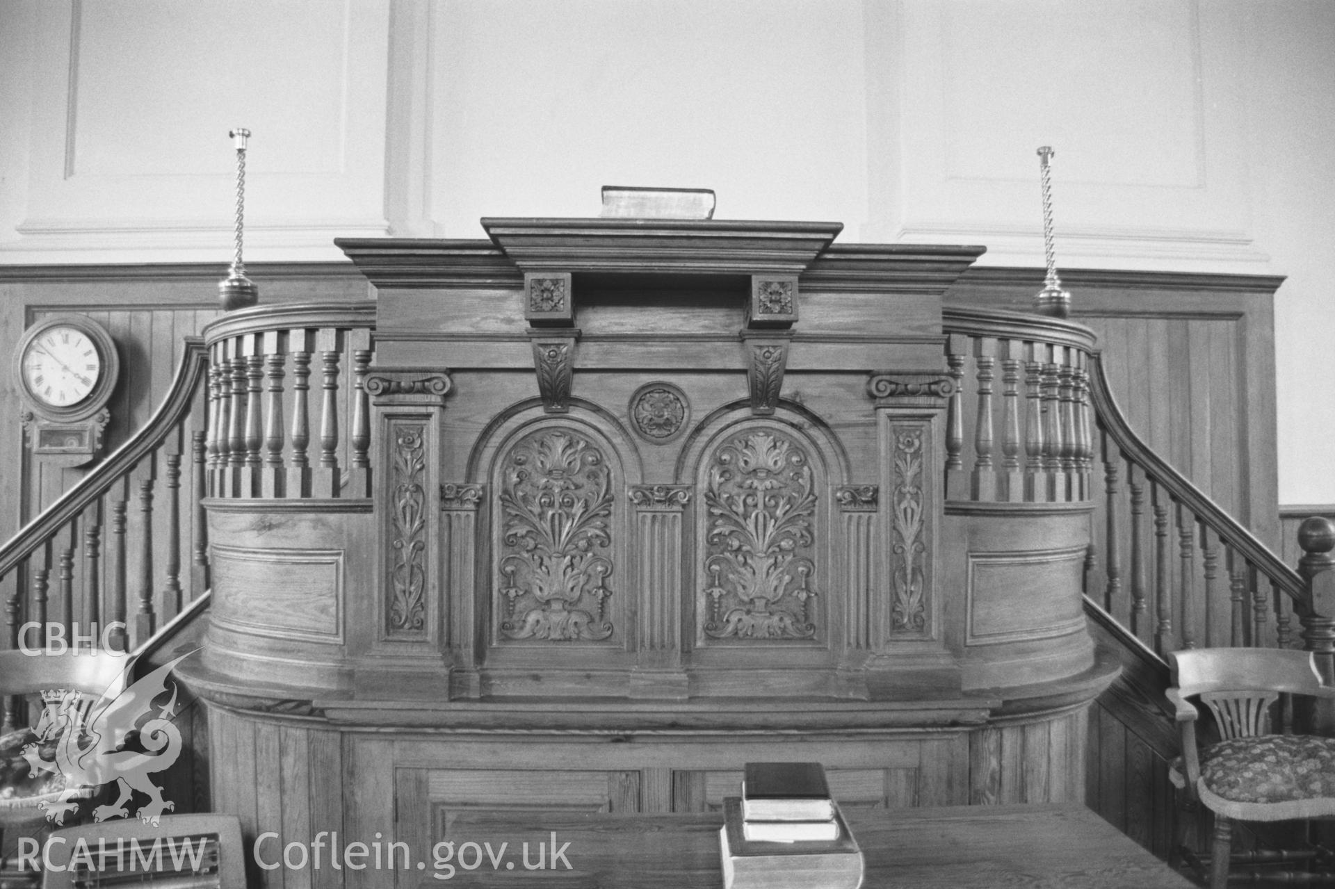 Interior, pulpit. NA/CD/97/025