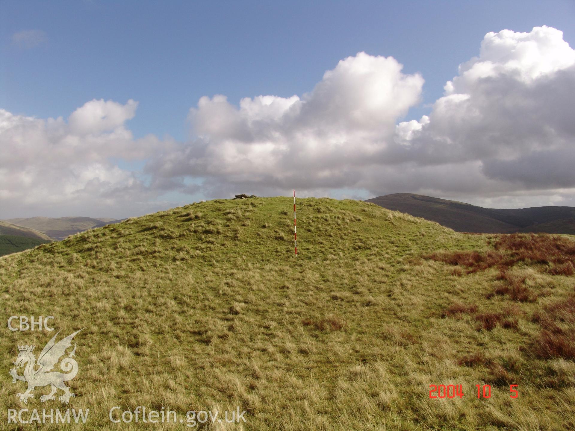 Photograph of Disgwylfa Fawr Barrow taken on 16/10/2004 by N. Phillips during an Upland Survey undertaken by Cambrian Archaeological Projects.