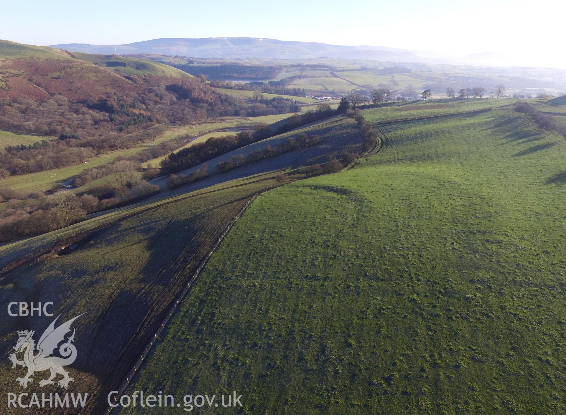 Colour photo of enclosure adjacent to Tomen Bedd-ugre, produced by  Paul R. Davis,  c.2013.