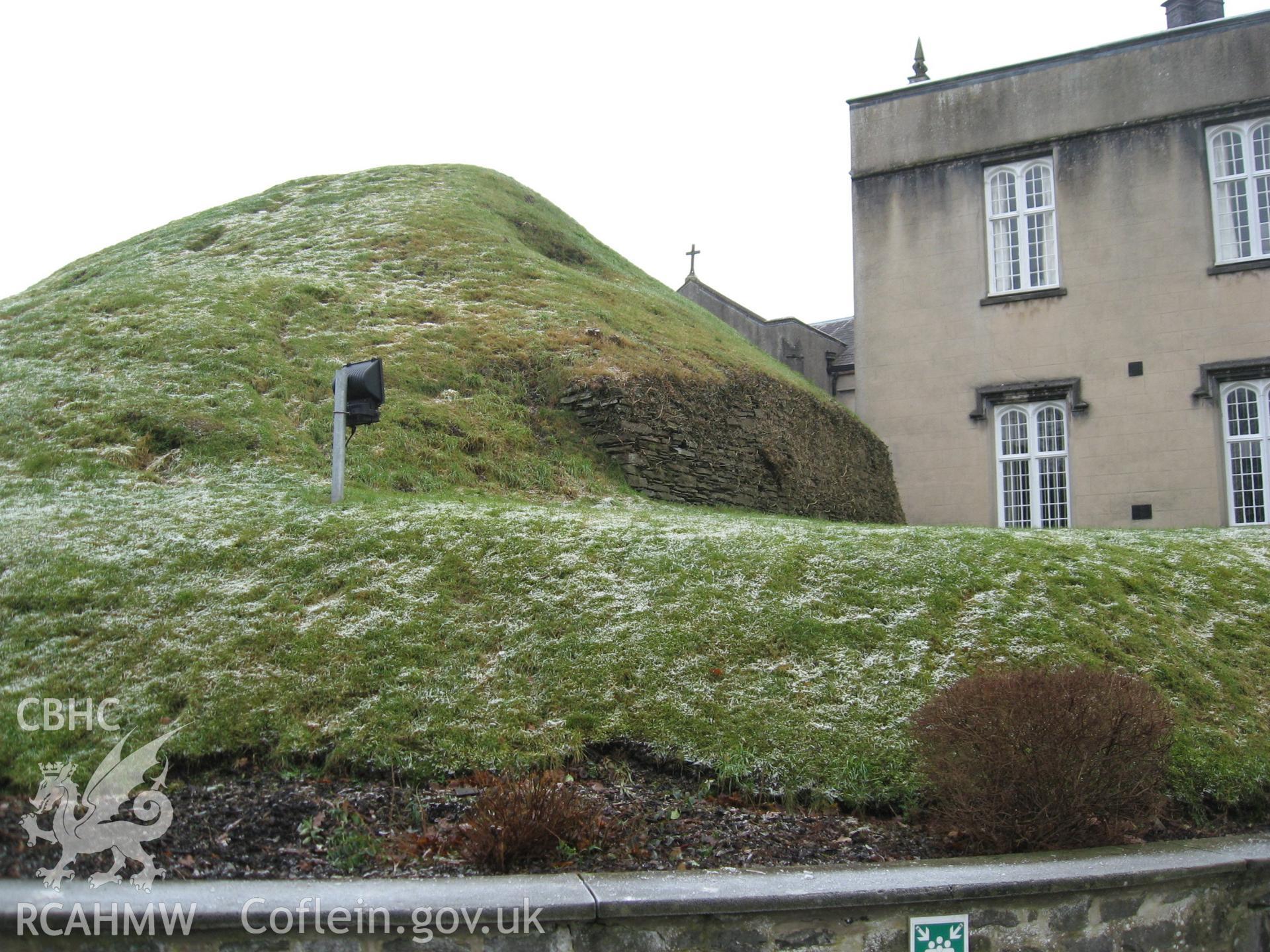 Colour photo of Lampeter Castle, taken by Paul R. Davis, 5th November 2008.