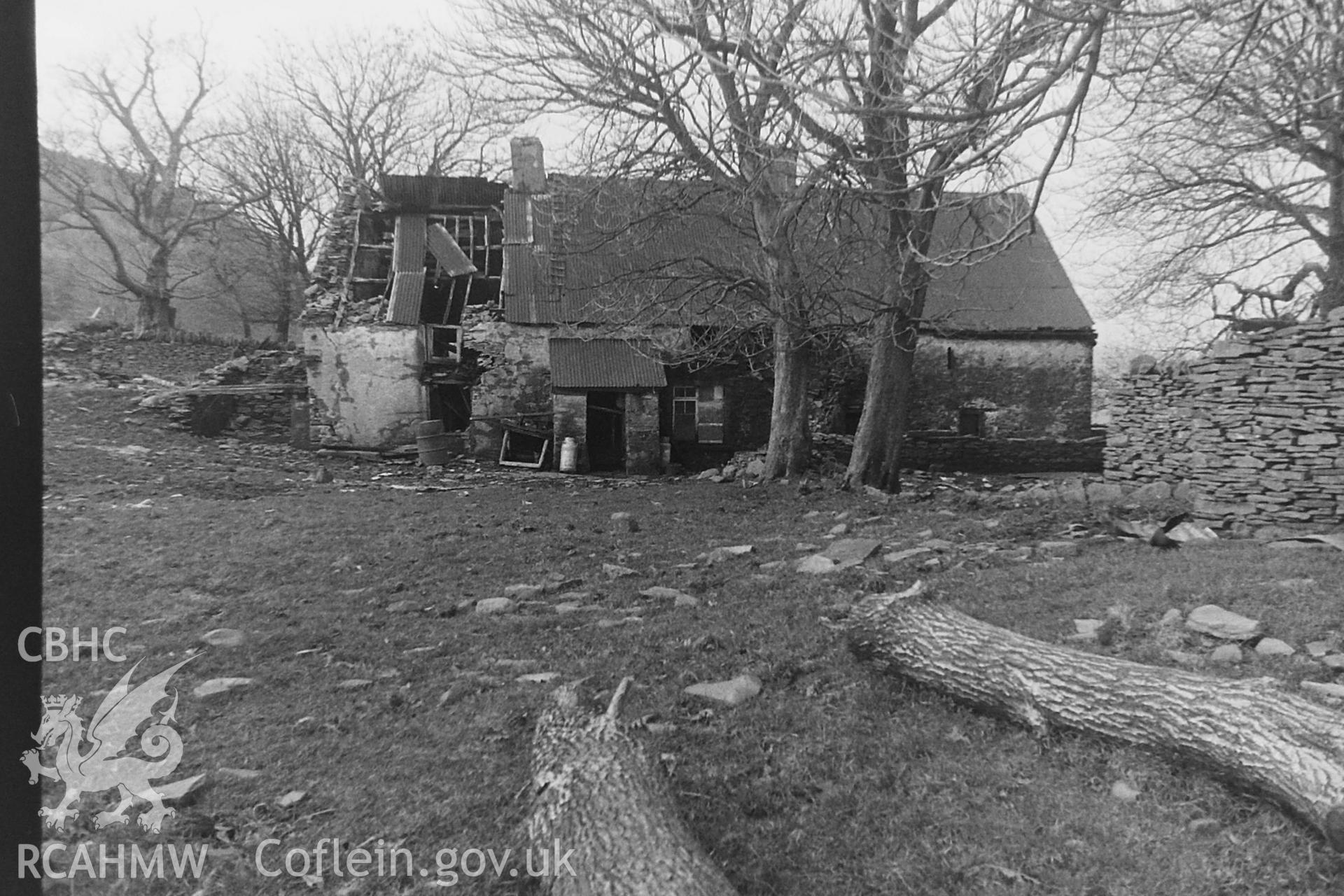 Black and white photo showing Lan Draw, taken by Paul R. Davis, 1989.