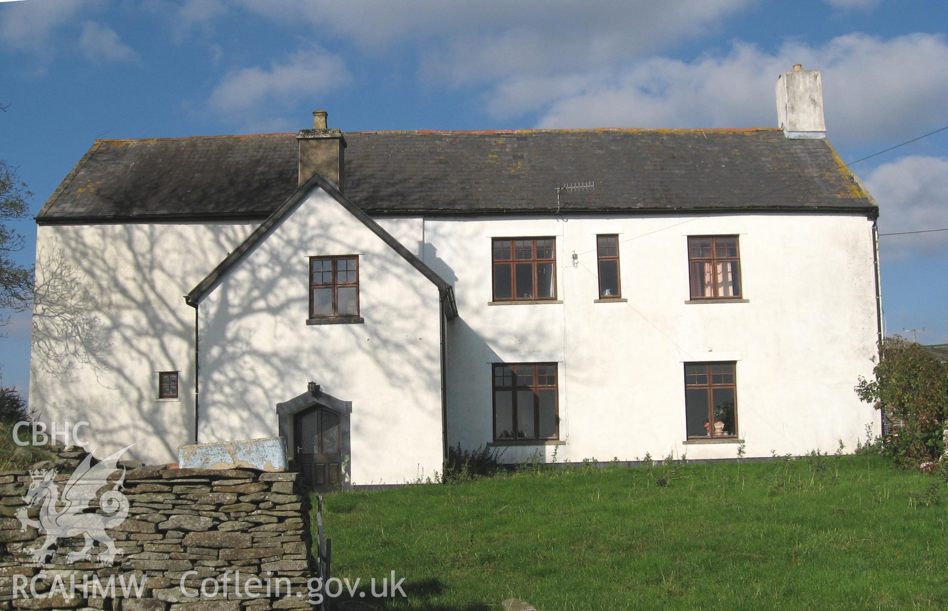 Colour photo showing Tophill, taken by Paul R. Davis, 1st January 1980.