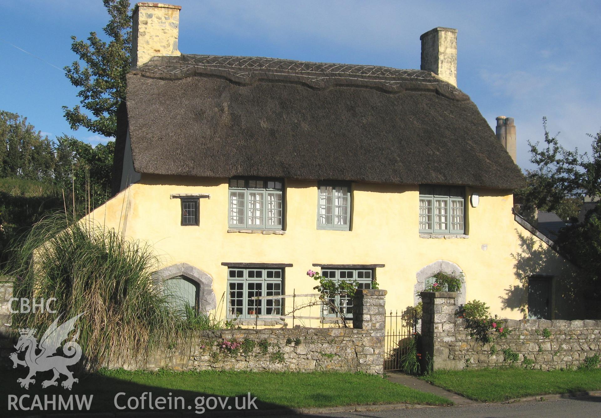 Colour photo showing Rose Cottage, Gileston, taken by Paul R. Davis and dated 1st January 1980.